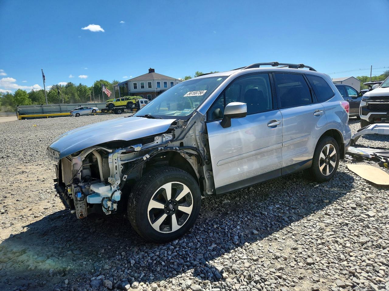 2017 Subaru Forester 2.5i Premium Silver vin: JF2SJAEC0HG482360