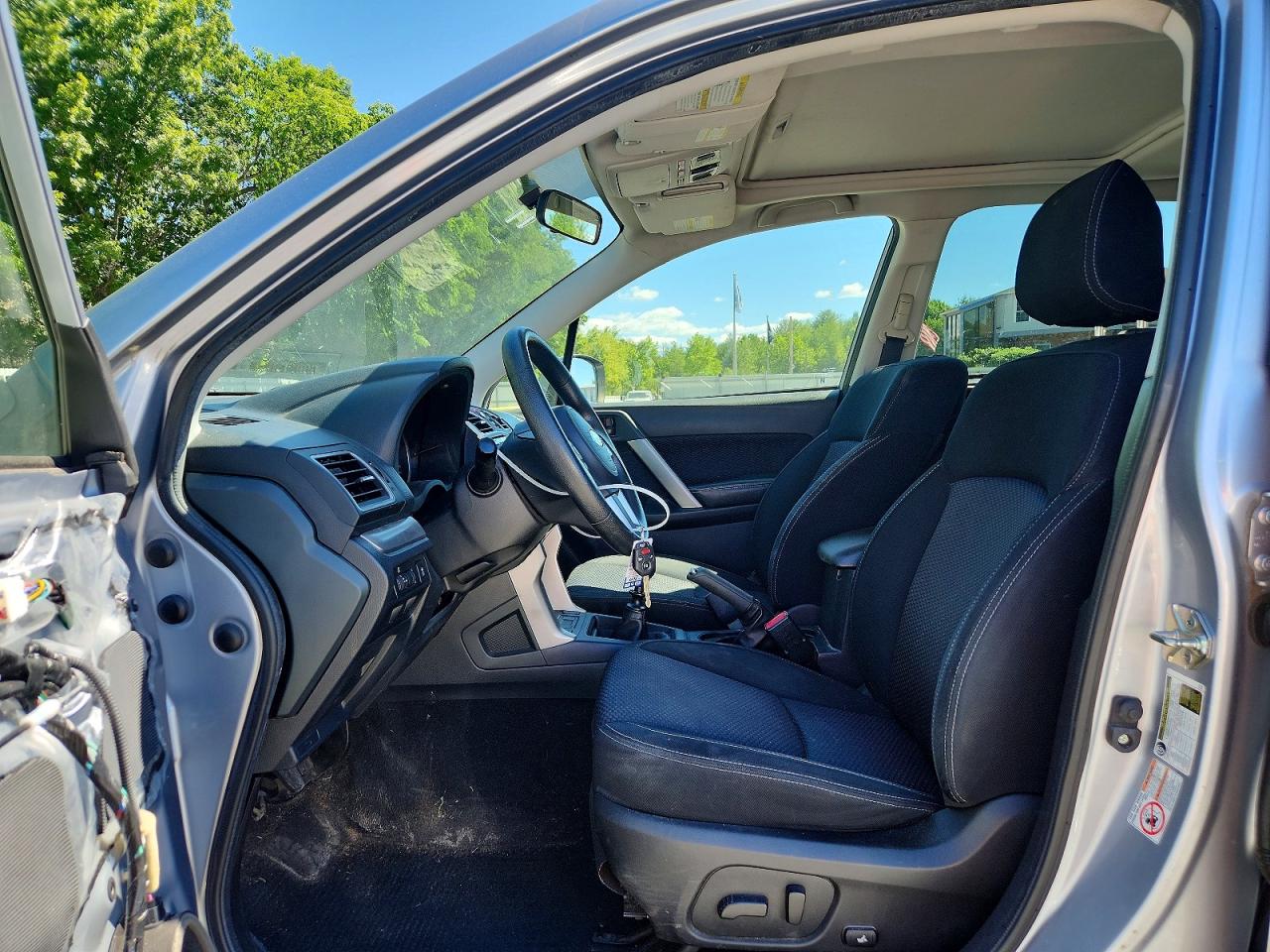 2017 Subaru Forester 2.5i Premium Silver vin: JF2SJAEC0HG482360