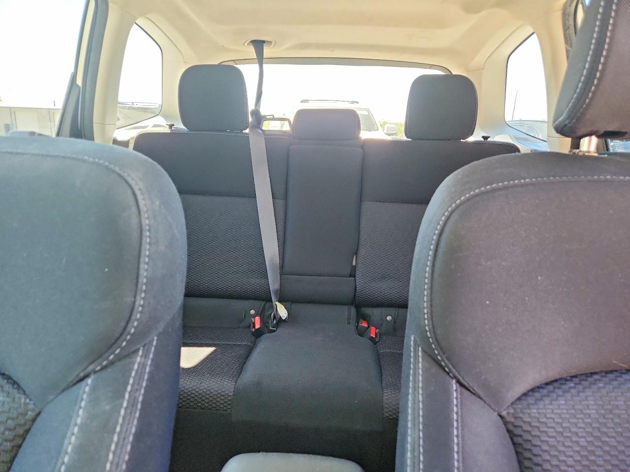 2017 Subaru Forester 2.5i Premium Silver vin: JF2SJAEC0HG482360