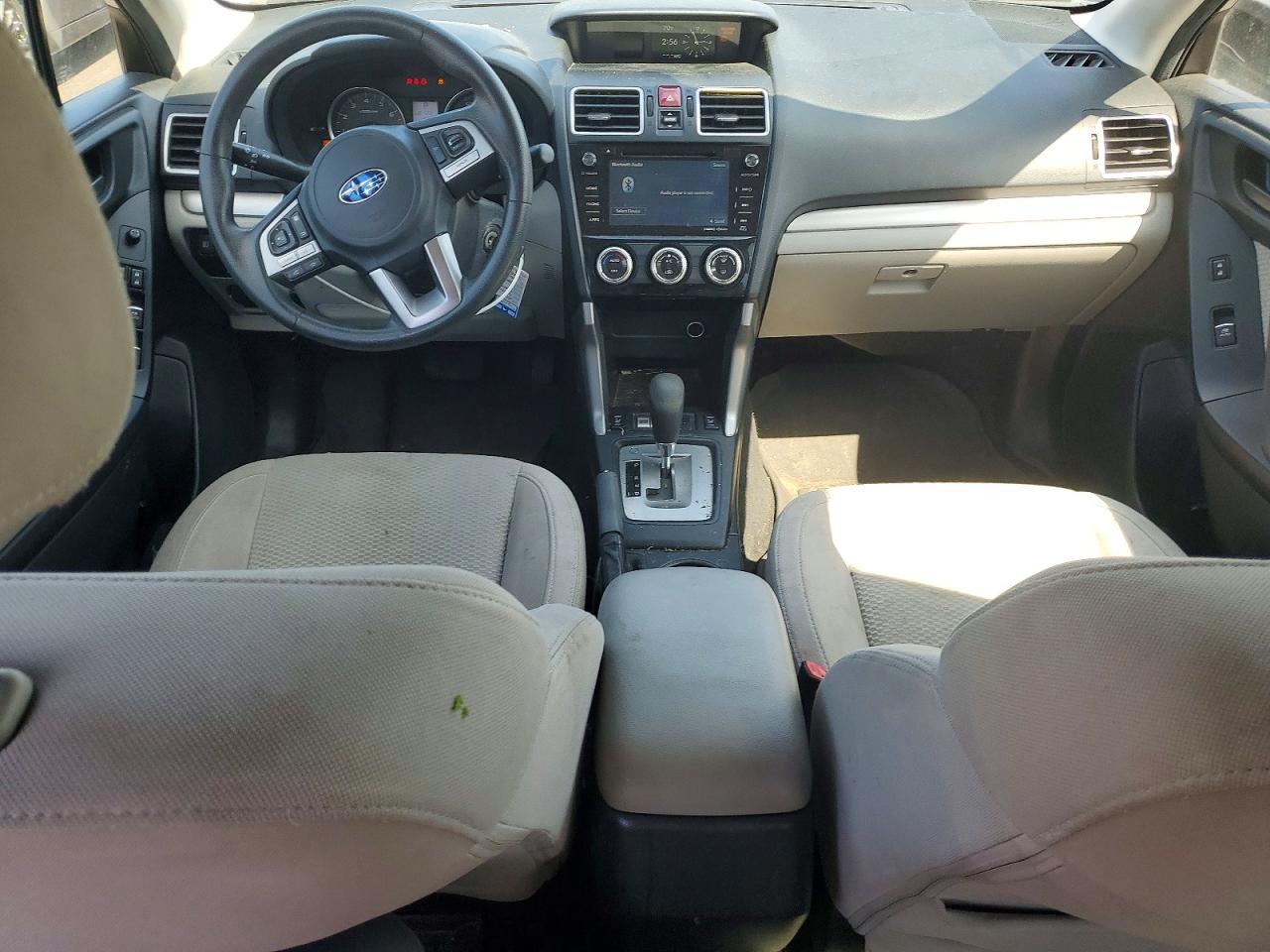 2017 Subaru Forester 2.5i Premium Silver vin: JF2SJAEC0HH587796