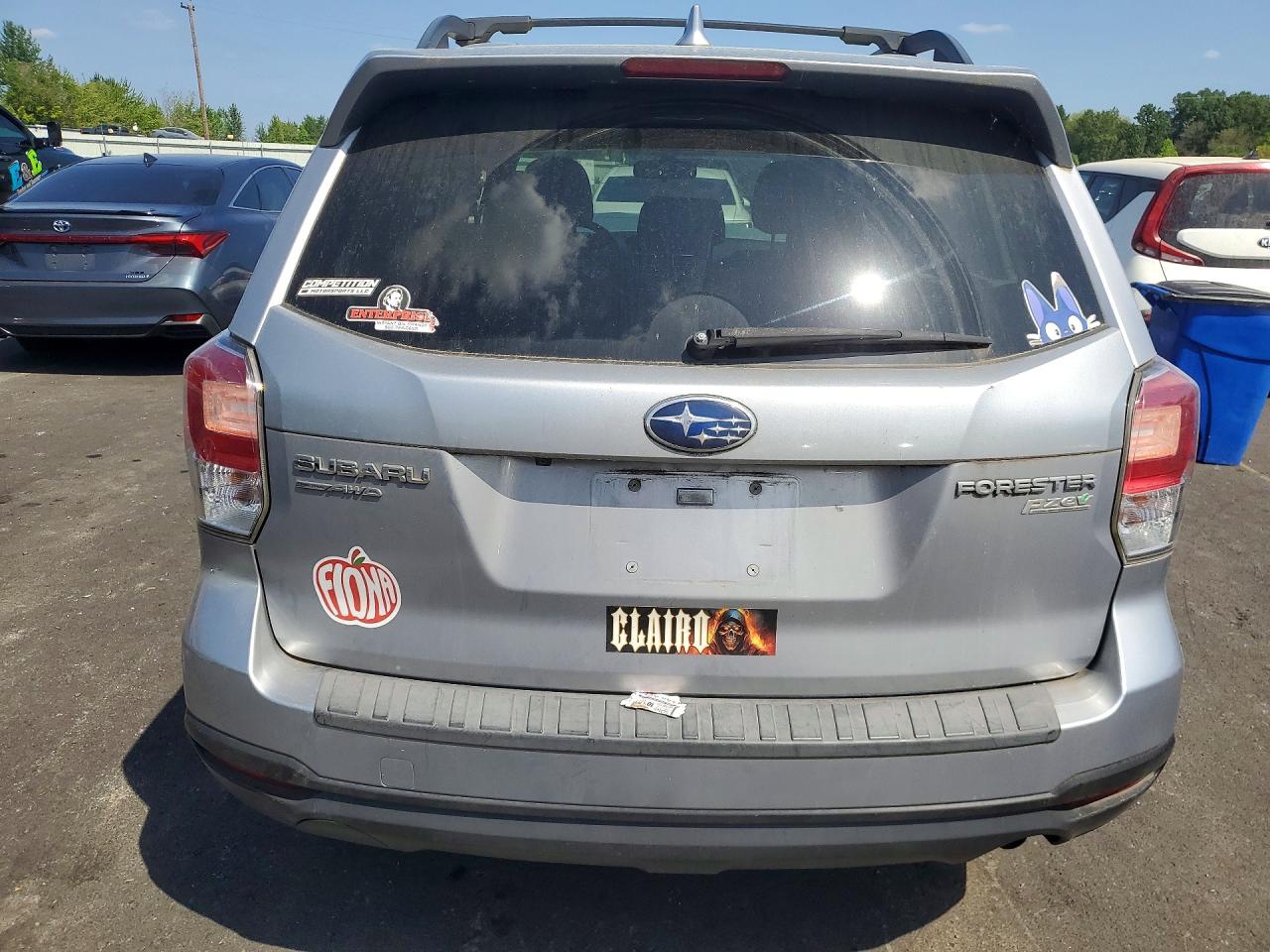 2017 Subaru Forester 2.5i Premium Silver vin: JF2SJAEC0HH587796