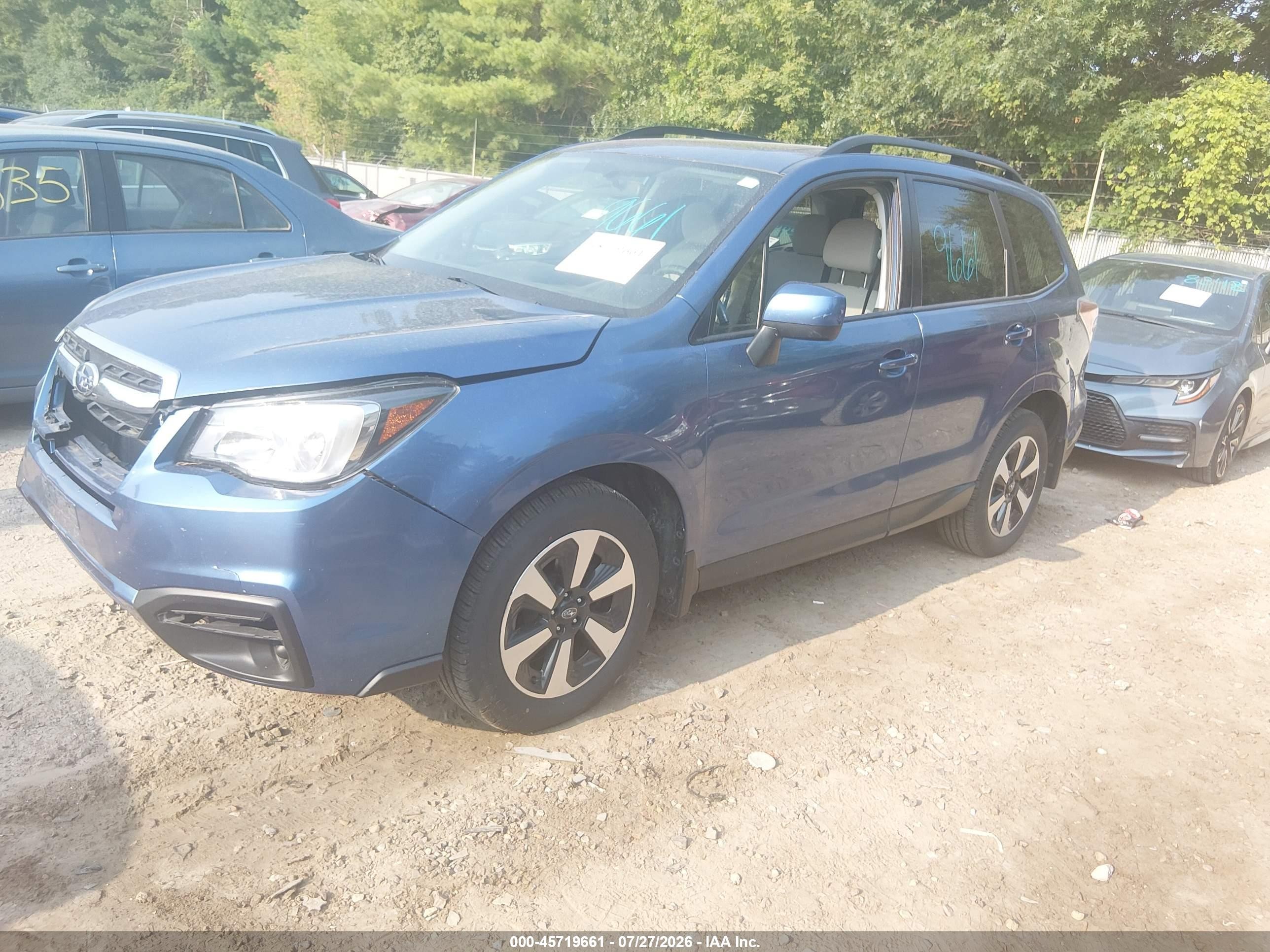 2018 Subaru Forester 2.5i Premium Blue vin: JF2SJAEC0JH402443