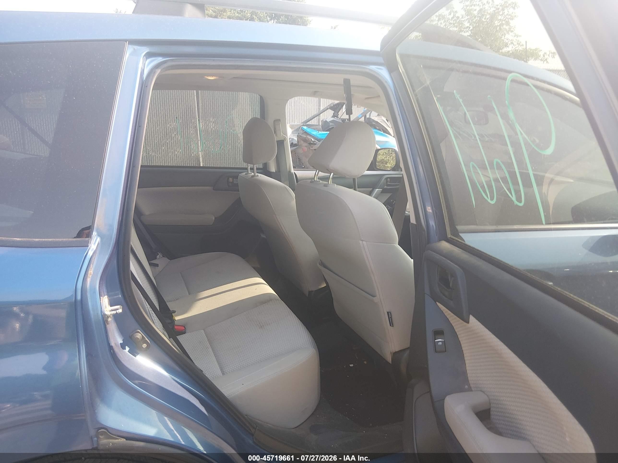 2018 Subaru Forester 2.5i Premium Blue vin: JF2SJAEC0JH402443