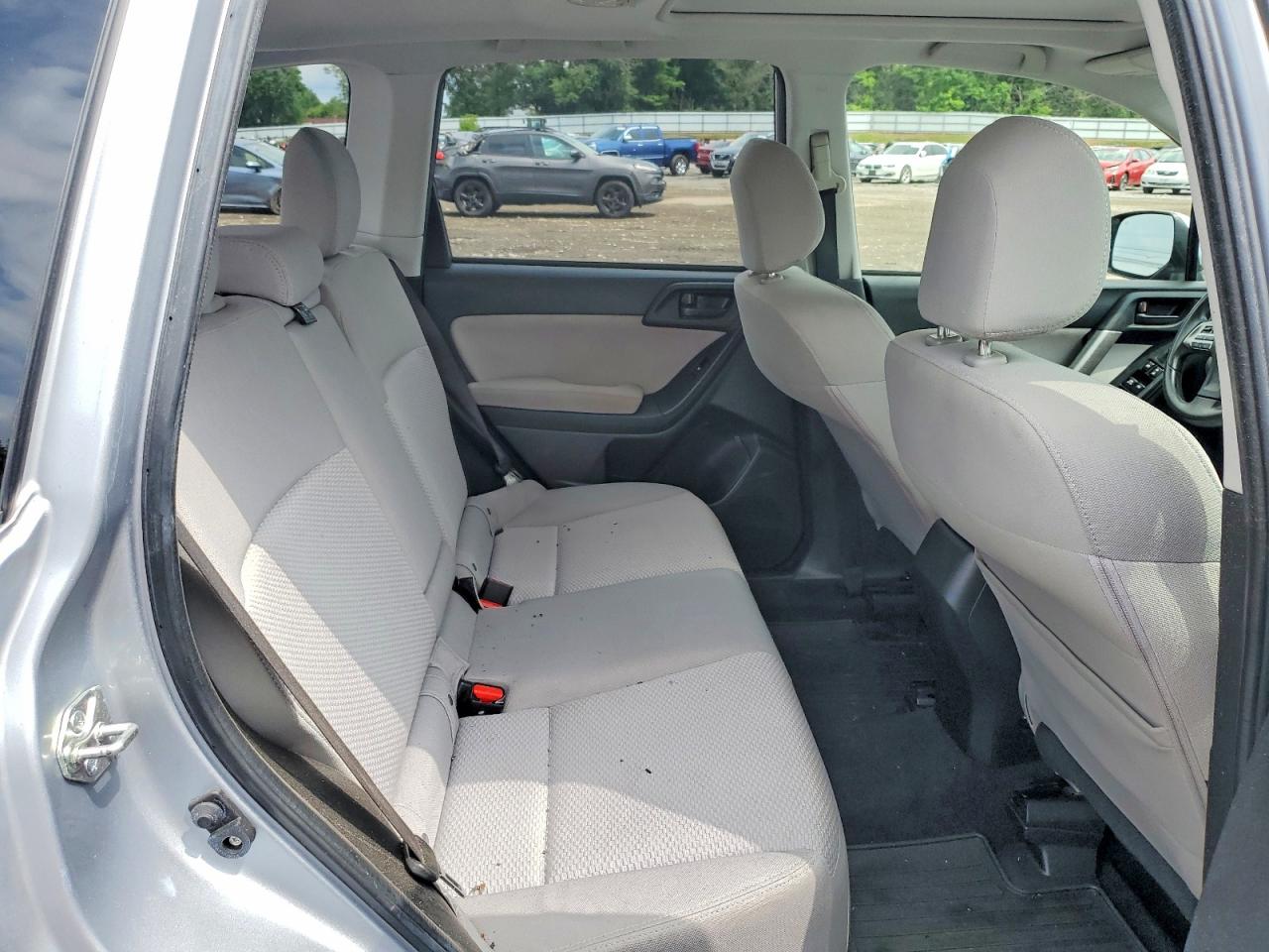 2014 Subaru Forester 2.5i Premium Серебряный vin: JF2SJAEC1EH403221