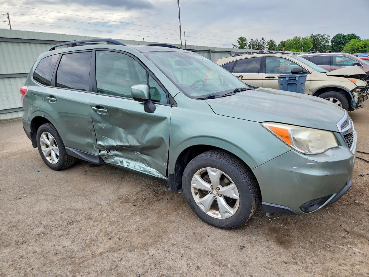 2014 Subaru Forester 2.5i Premium Green vin: JF2SJAEC1EH418348
