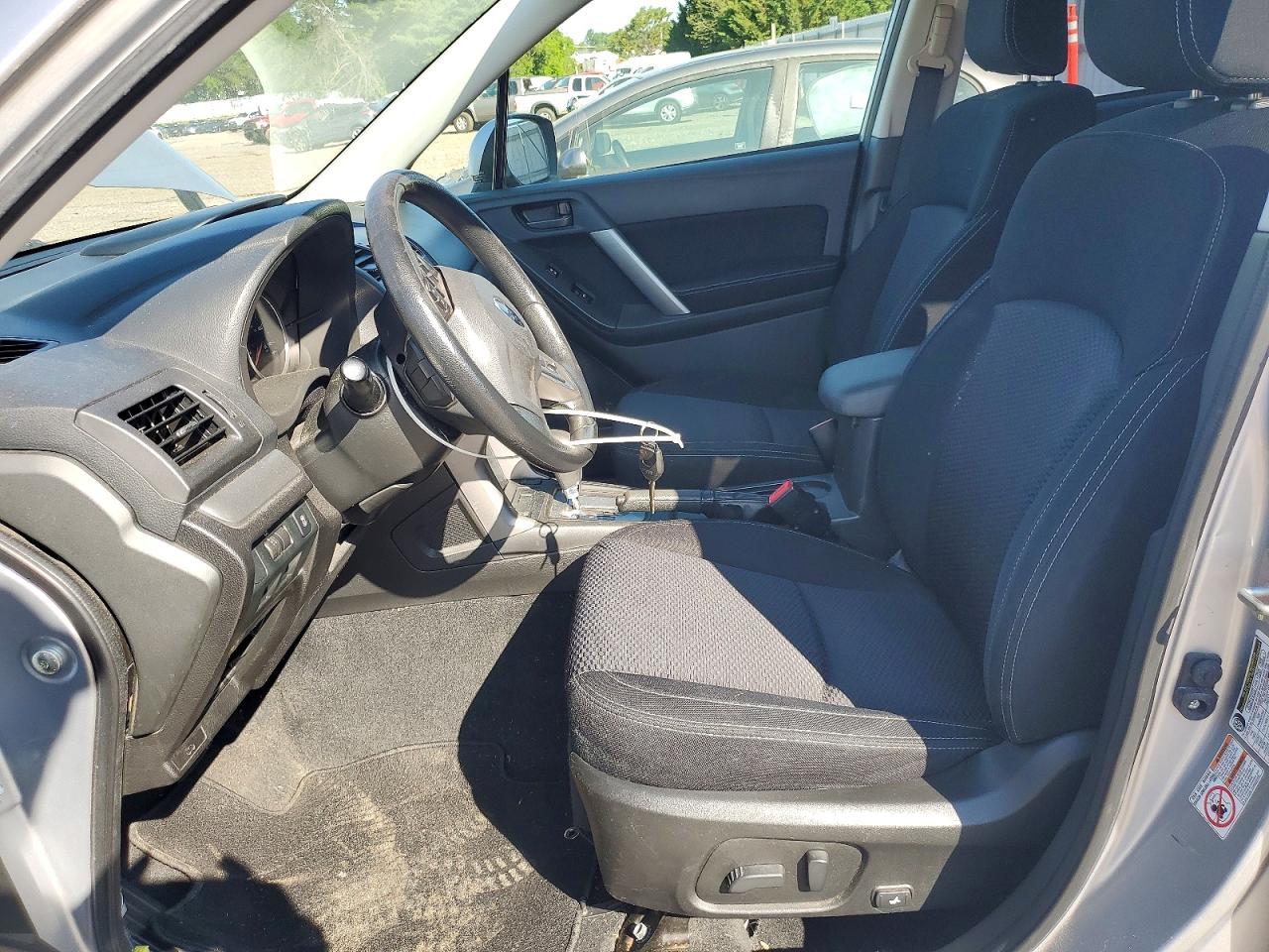 2014 Subaru Forester 2.5i Premium Серебряный vin: JF2SJAEC1EH424246
