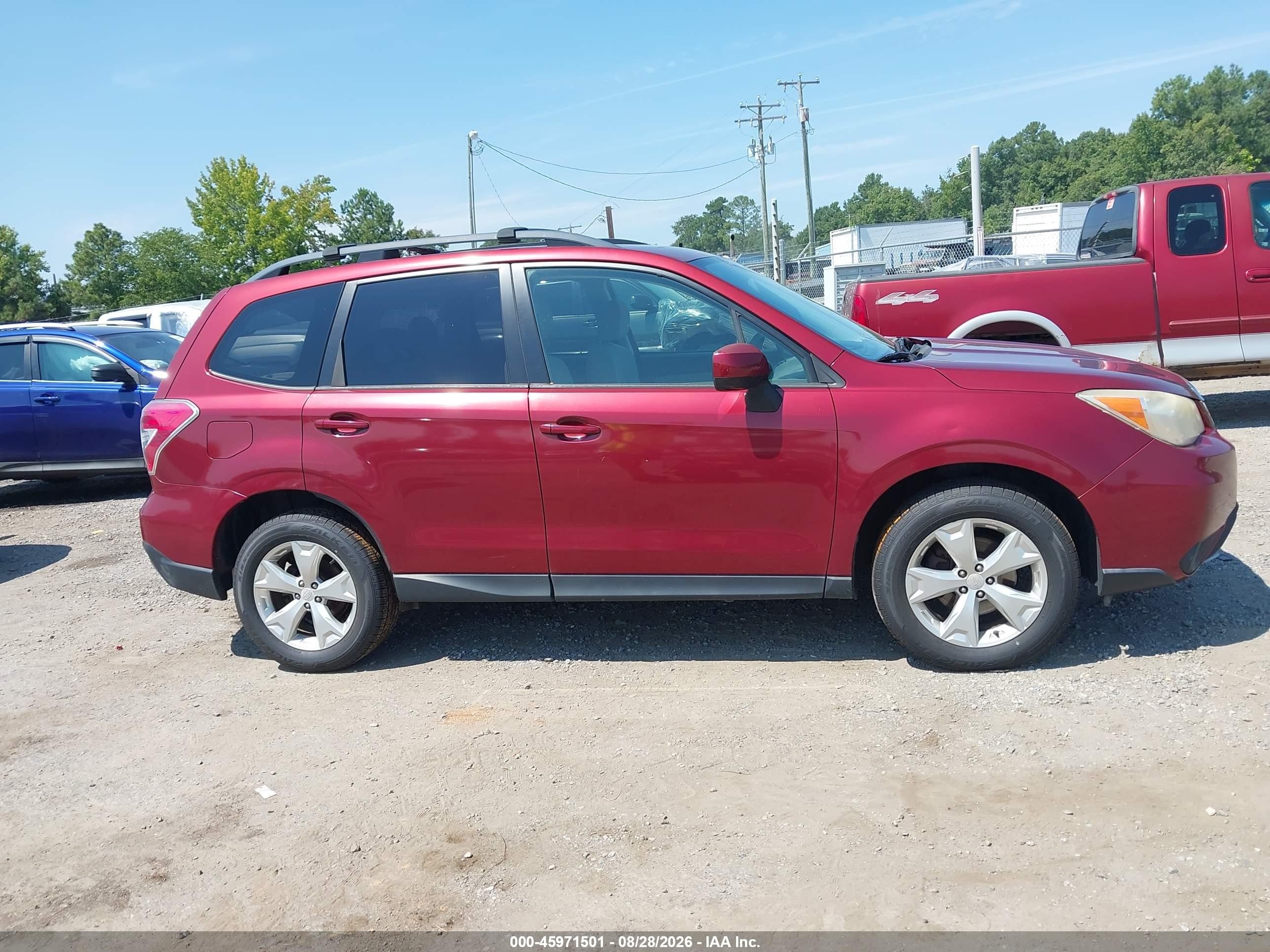 2014 Subaru Forester 2.5i Premium Burgundy vin: JF2SJAEC1EH433593