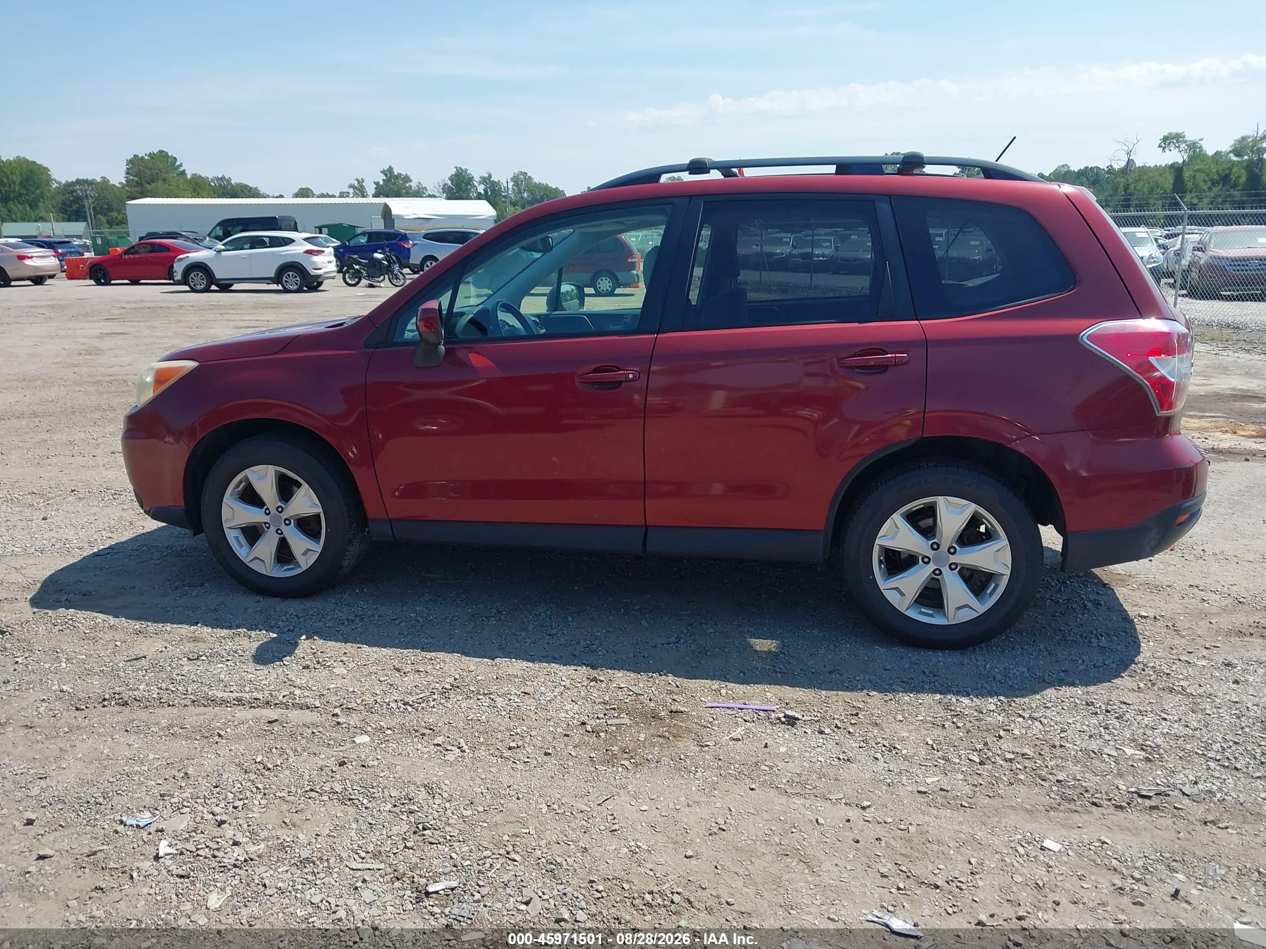 2014 Subaru Forester 2.5i Premium Burgundy vin: JF2SJAEC1EH433593