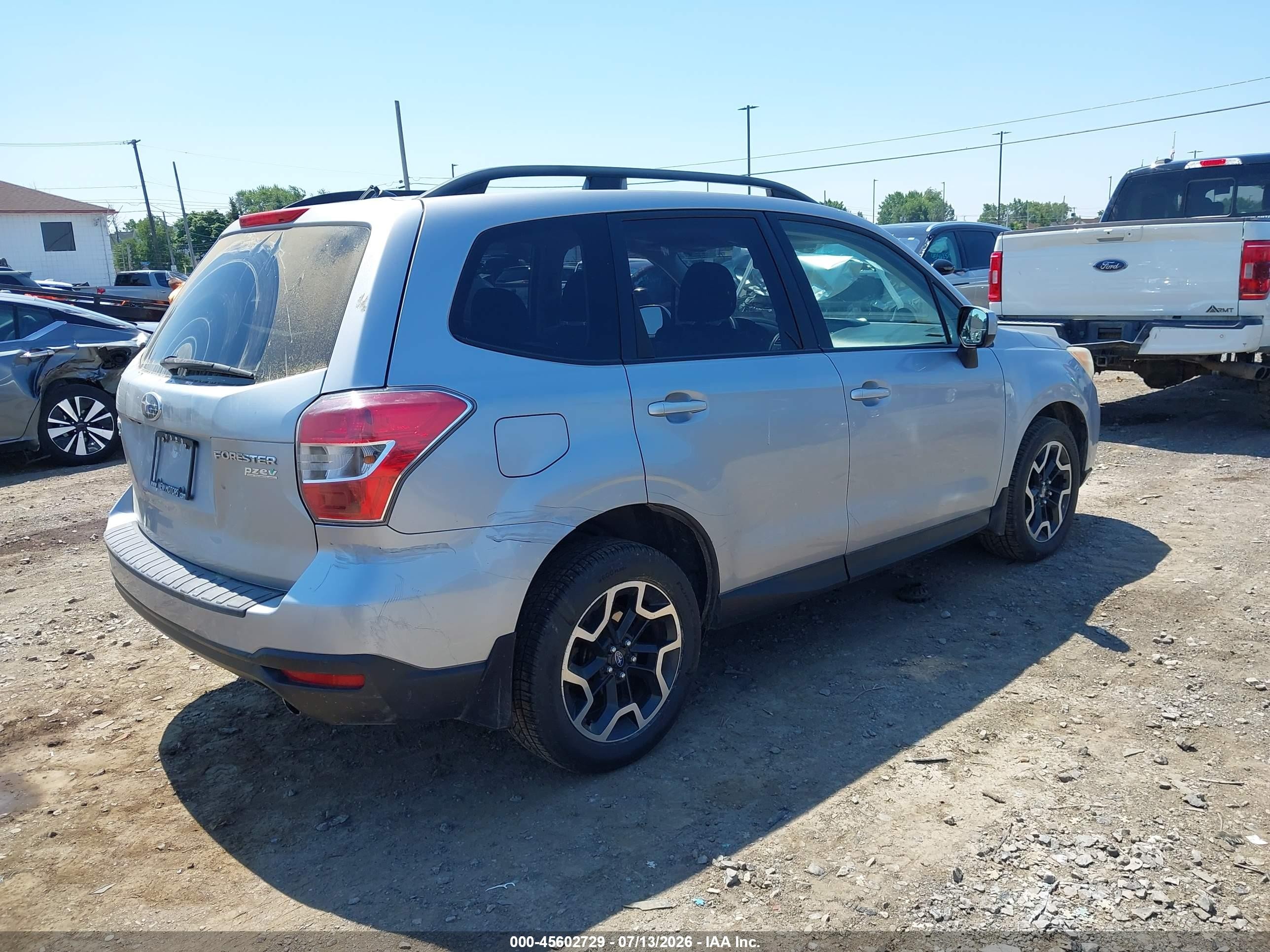 2014 Subaru Forester 2.5i Premium Silver vin: JF2SJAEC1EH453469