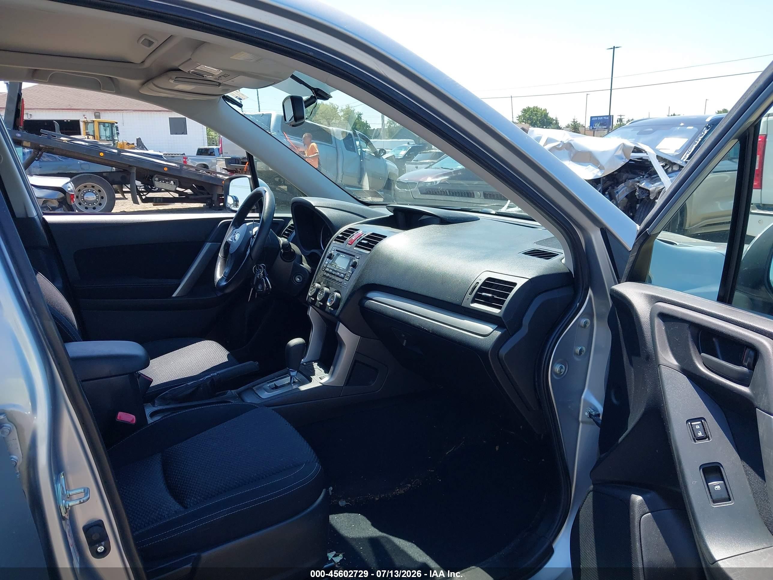 2014 Subaru Forester 2.5i Premium Silver vin: JF2SJAEC1EH453469