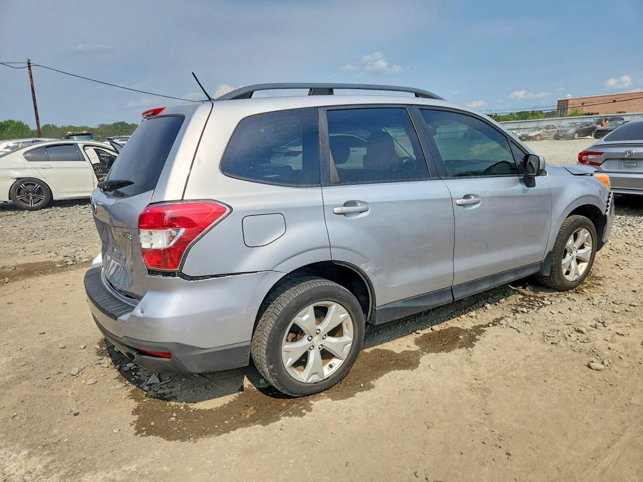 2014 Subaru Forester 2.5i Premium Silver vin: JF2SJAEC1EH453858