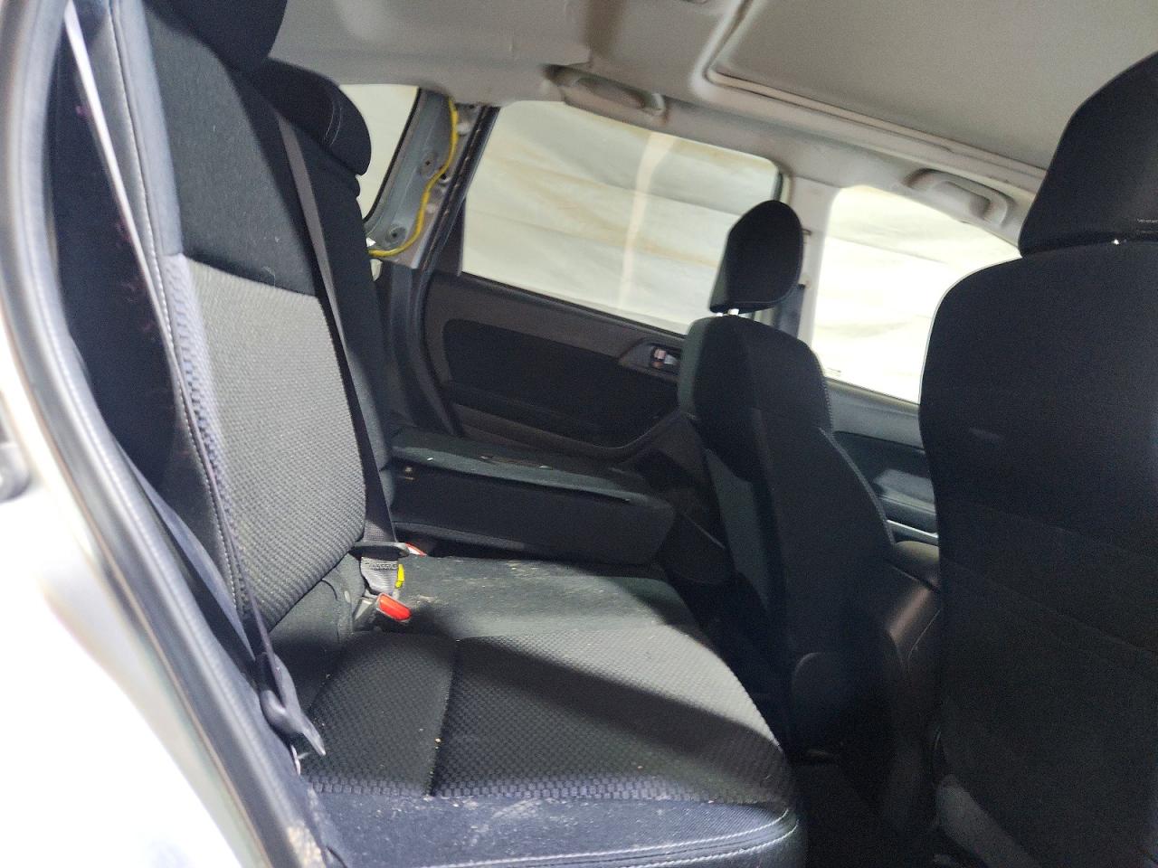 2014 Subaru Forester 2.5i Premium Silver vin: JF2SJAEC1EH470000