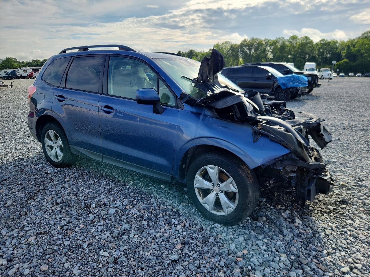 2014 Subaru Forester 2.5i Premium Blue vin: JF2SJAEC1EH558271