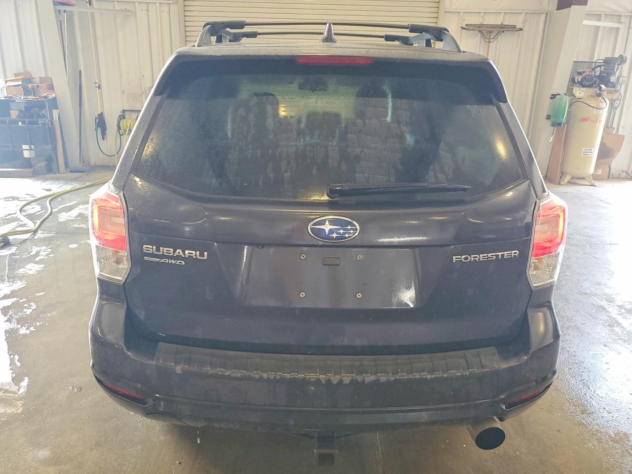 2018 Subaru Forester 2.5i Premium Серый vin: JF2SJAEC1JG552390