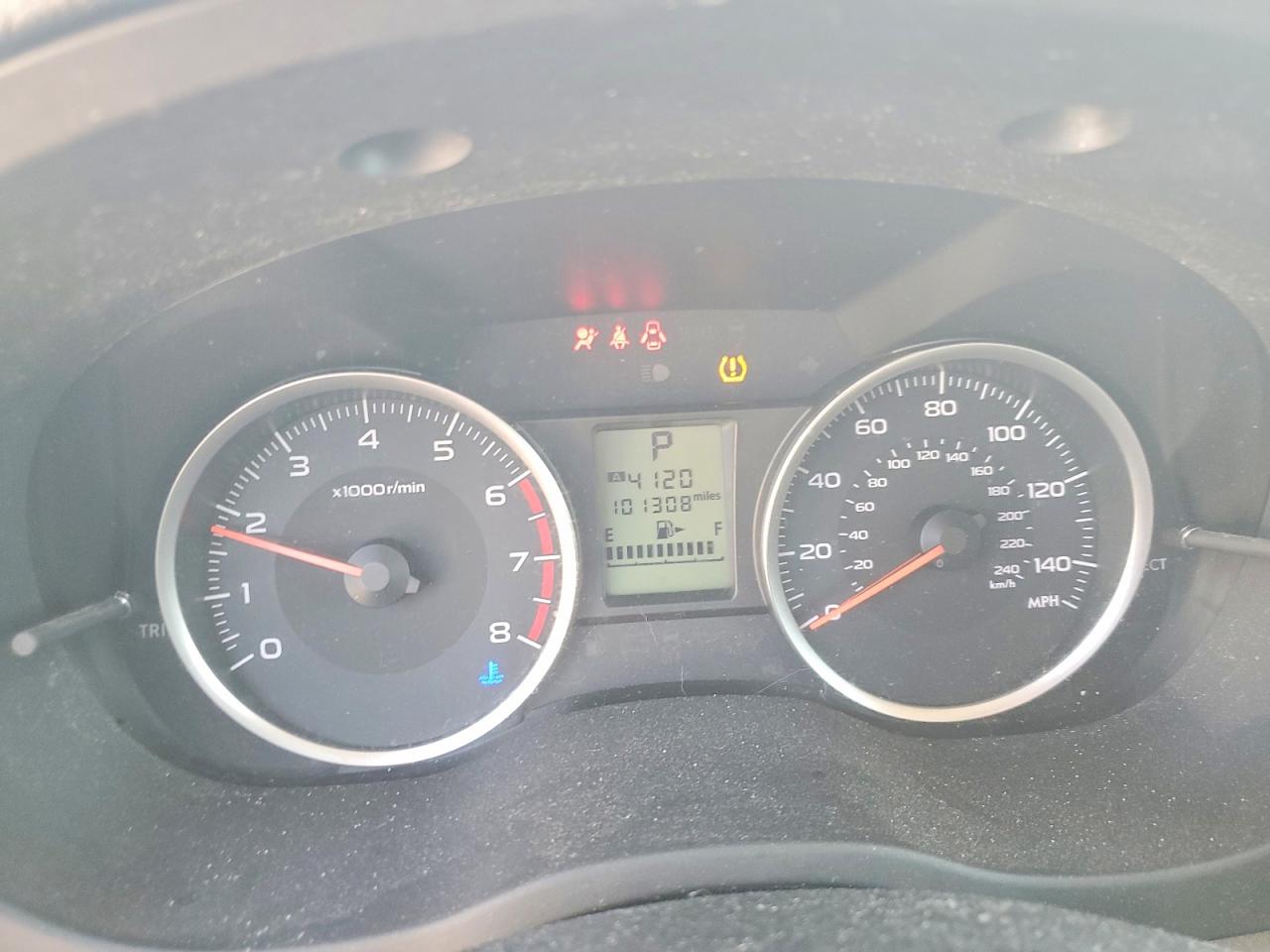 2018 Subaru Forester 2.5i Premium Серебряный vin: JF2SJAEC1JH610220