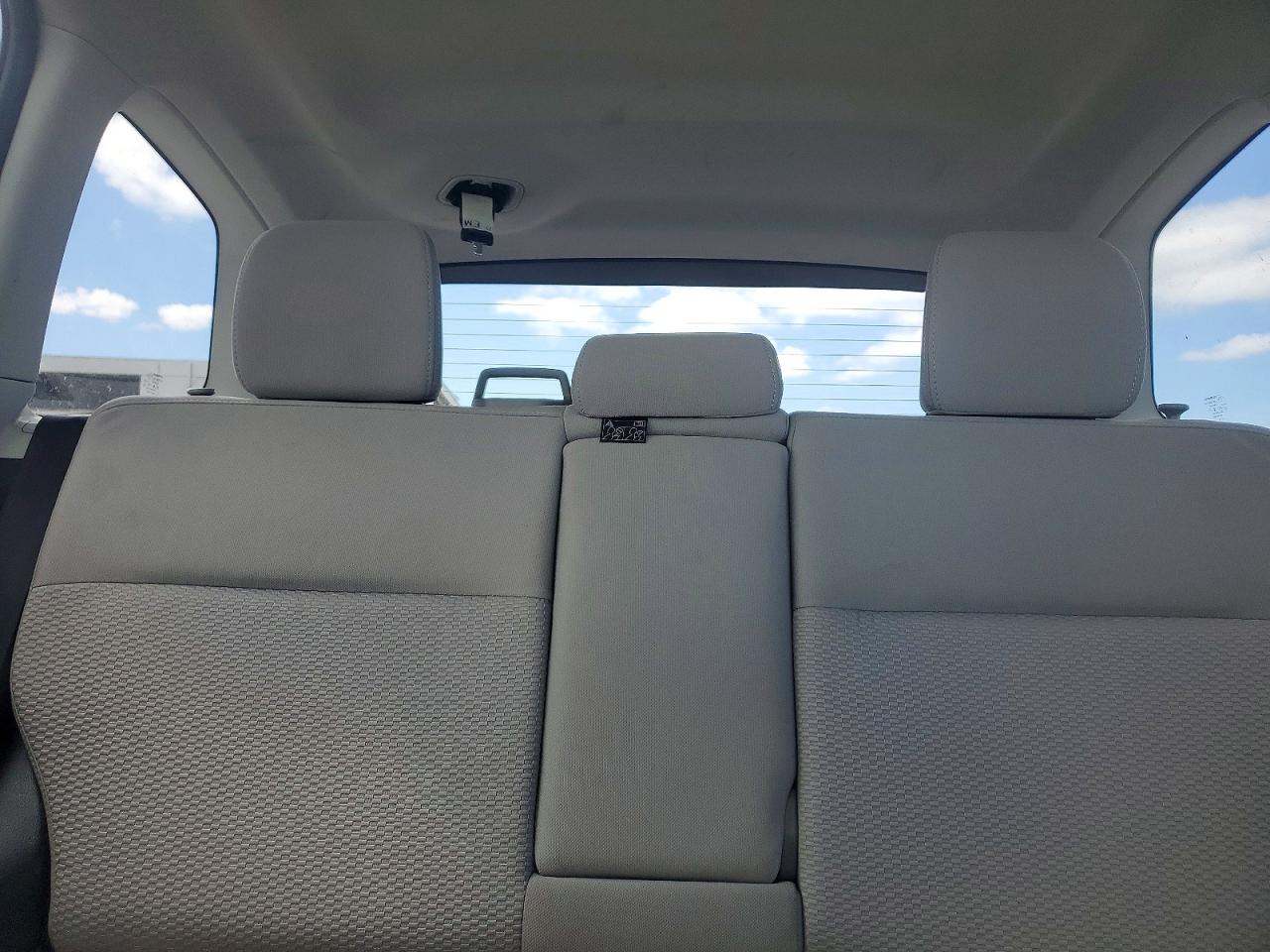 2014 Subaru Forester 2.5i Premium Silver vin: JF2SJAEC2EH474234