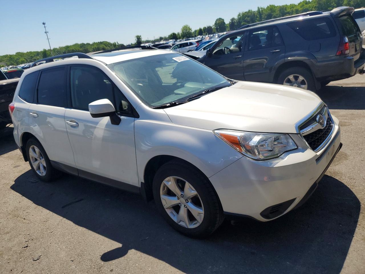 2014 Subaru Forester 2.5i Premium White vin: JF2SJAEC2EH481832