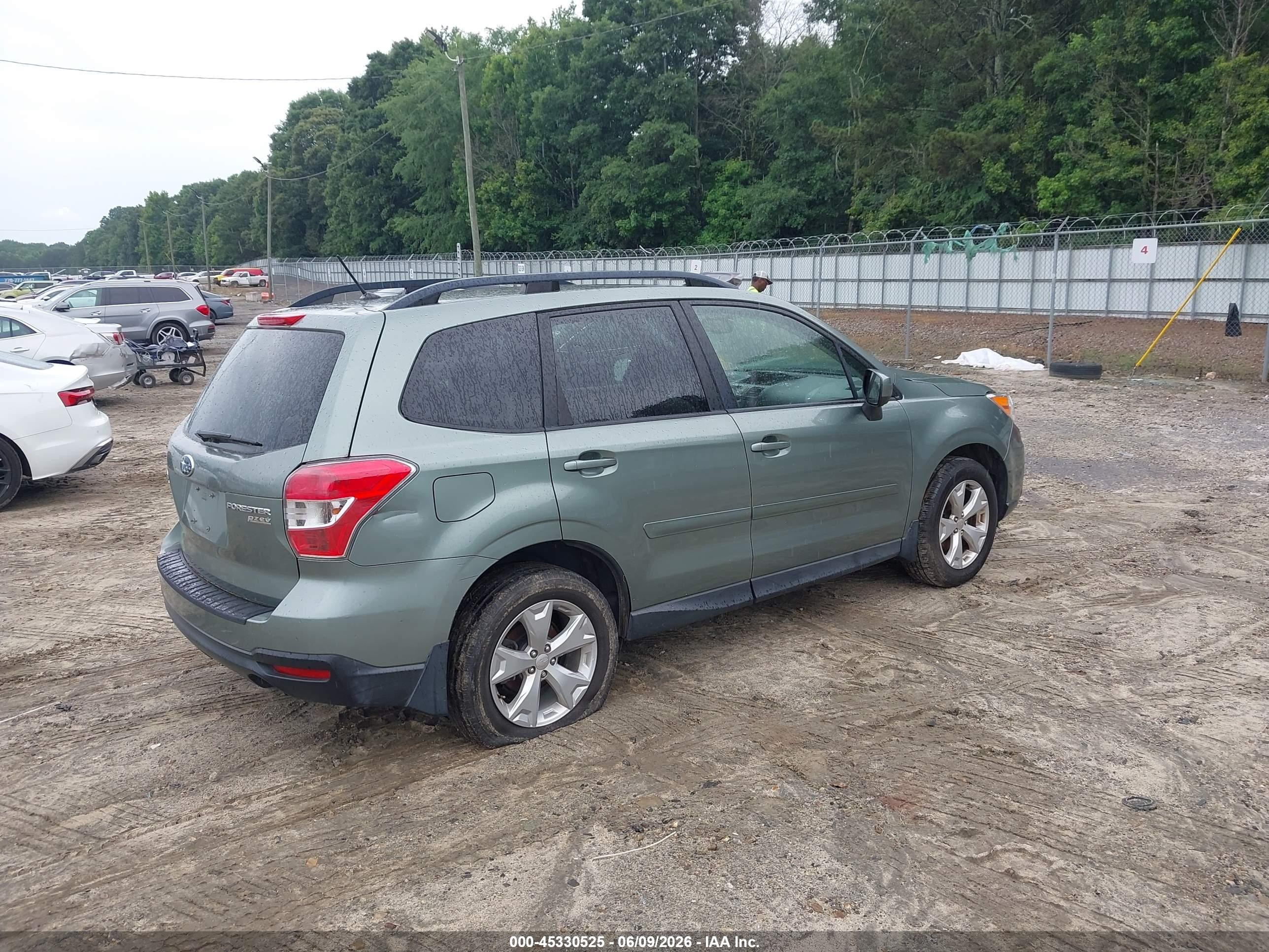 2014 Subaru Forester 2.5i Premium Green vin: JF2SJAEC2EH492801