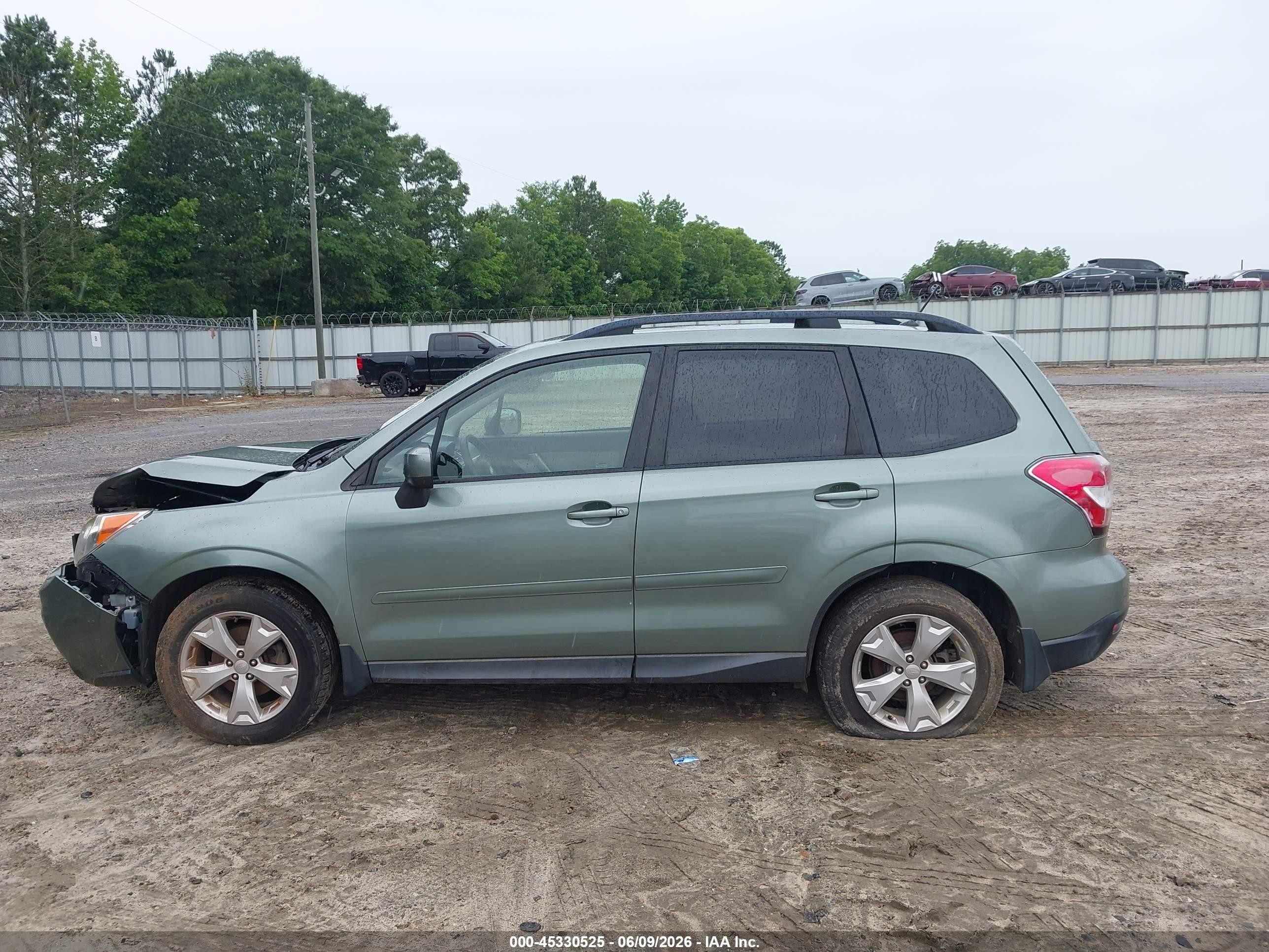 2014 Subaru Forester 2.5i Premium Green vin: JF2SJAEC2EH492801