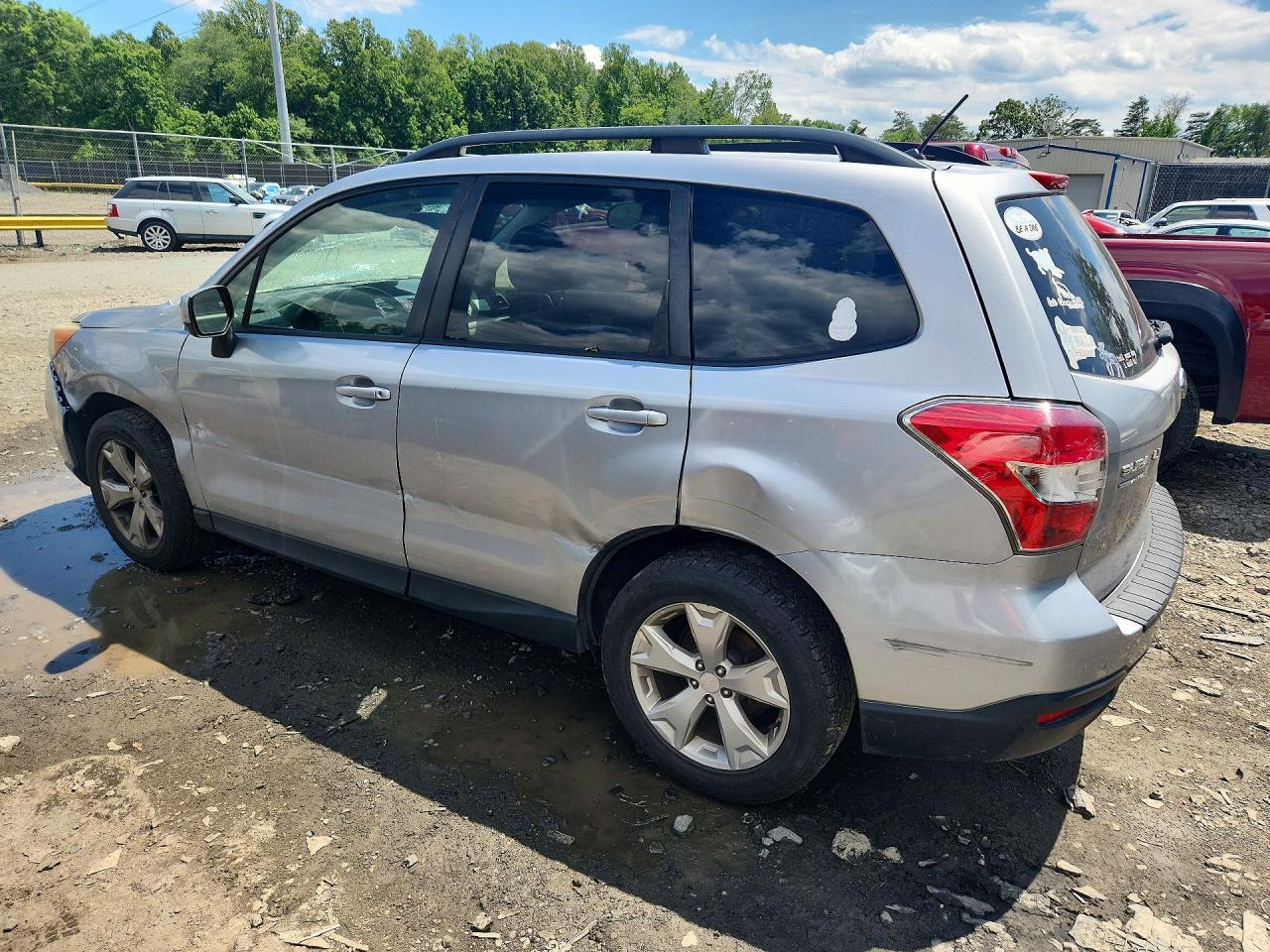 2014 Subaru Forester 2.5i Premium Silver vin: JF2SJAEC2EH519432
