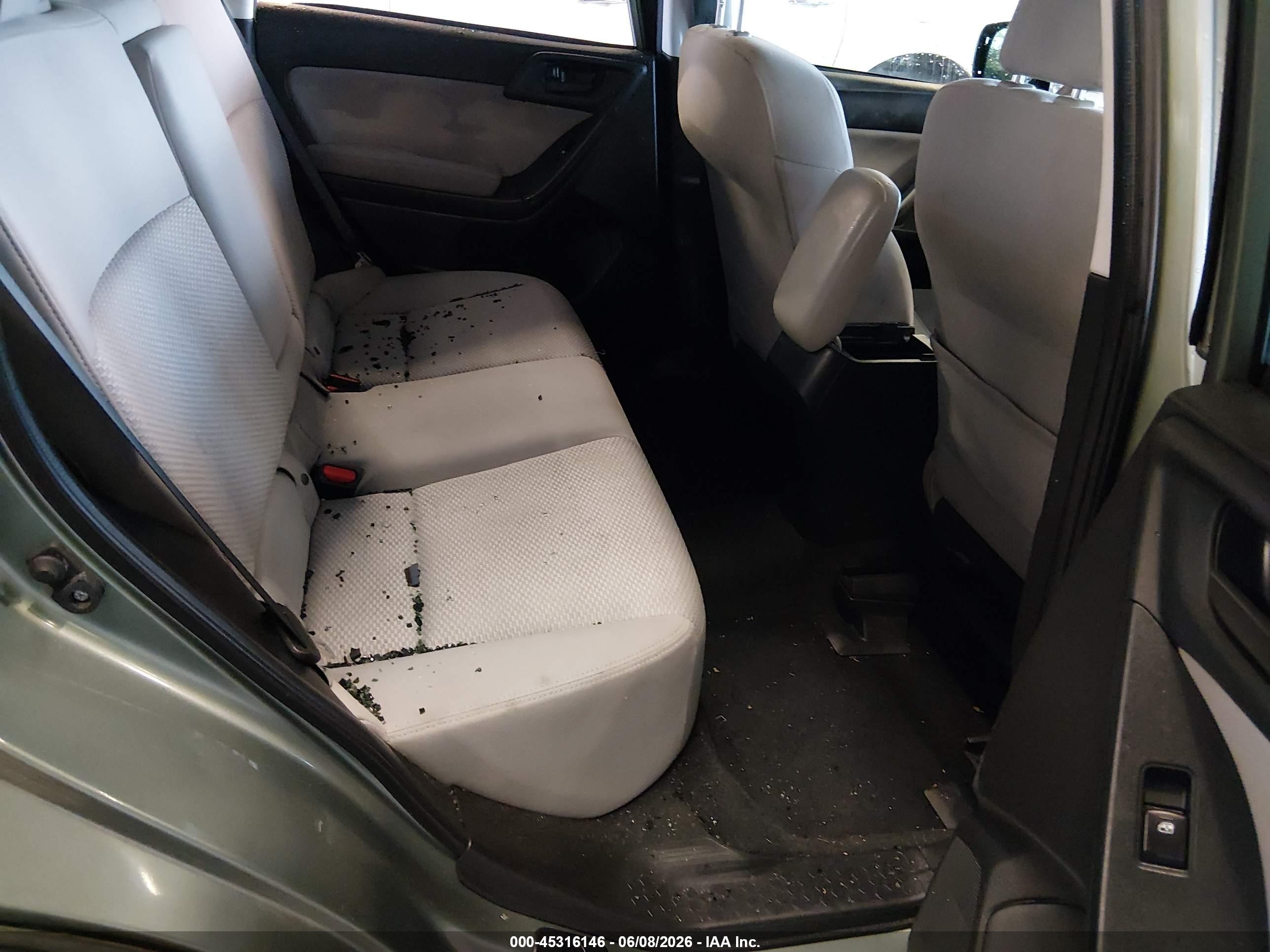 2014 Subaru Forester 2.5i Premium Зеленый vin: JF2SJAEC2EH545903