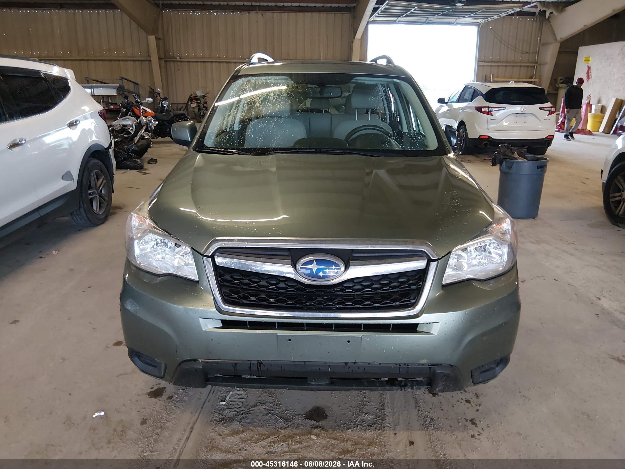 2014 Subaru Forester 2.5i Premium Зеленый vin: JF2SJAEC2EH545903