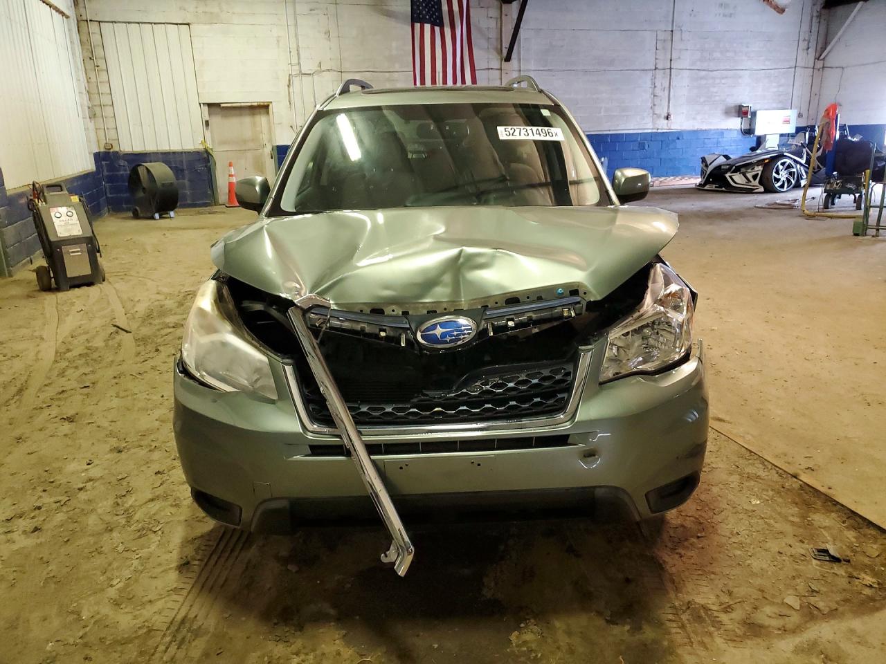2014 Subaru Forester 2.5i Premium Зеленый vin: JF2SJAEC2EH549269