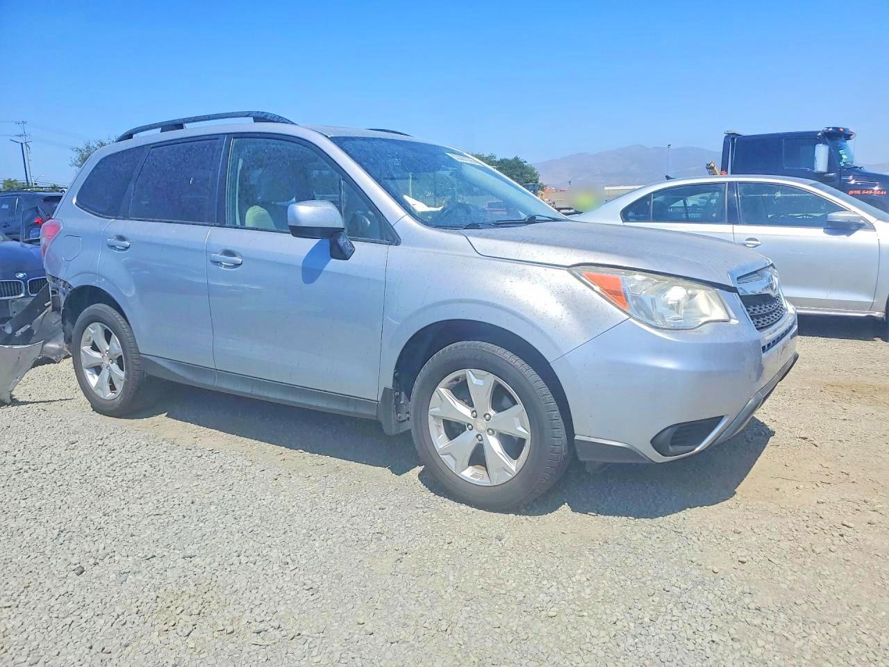 2014 Subaru Forester 2.5i Premium Silver vin: JF2SJAEC3EH428248