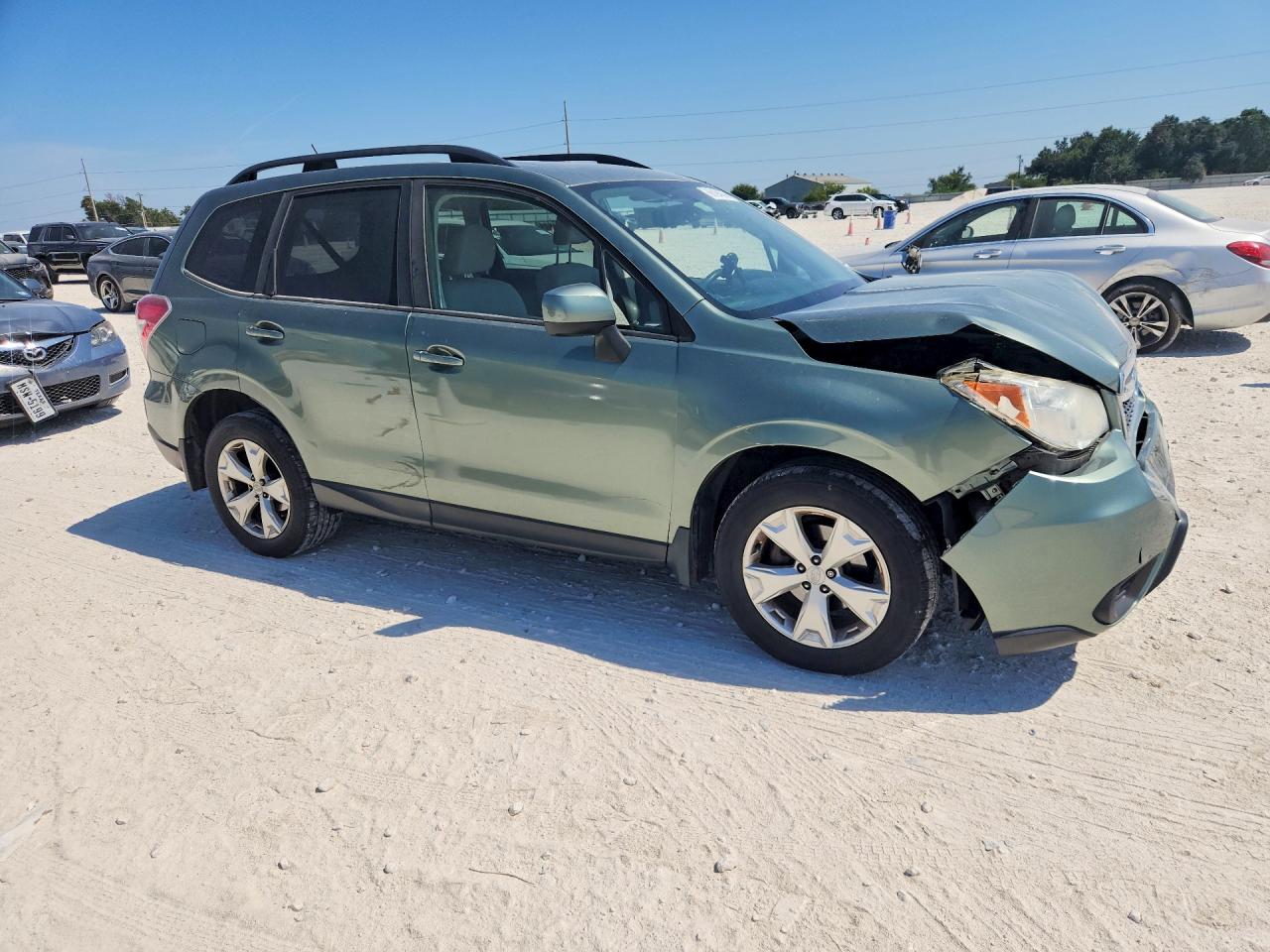 2014 Subaru Forester 2.5i Premium Green vin: JF2SJAEC3EH439721