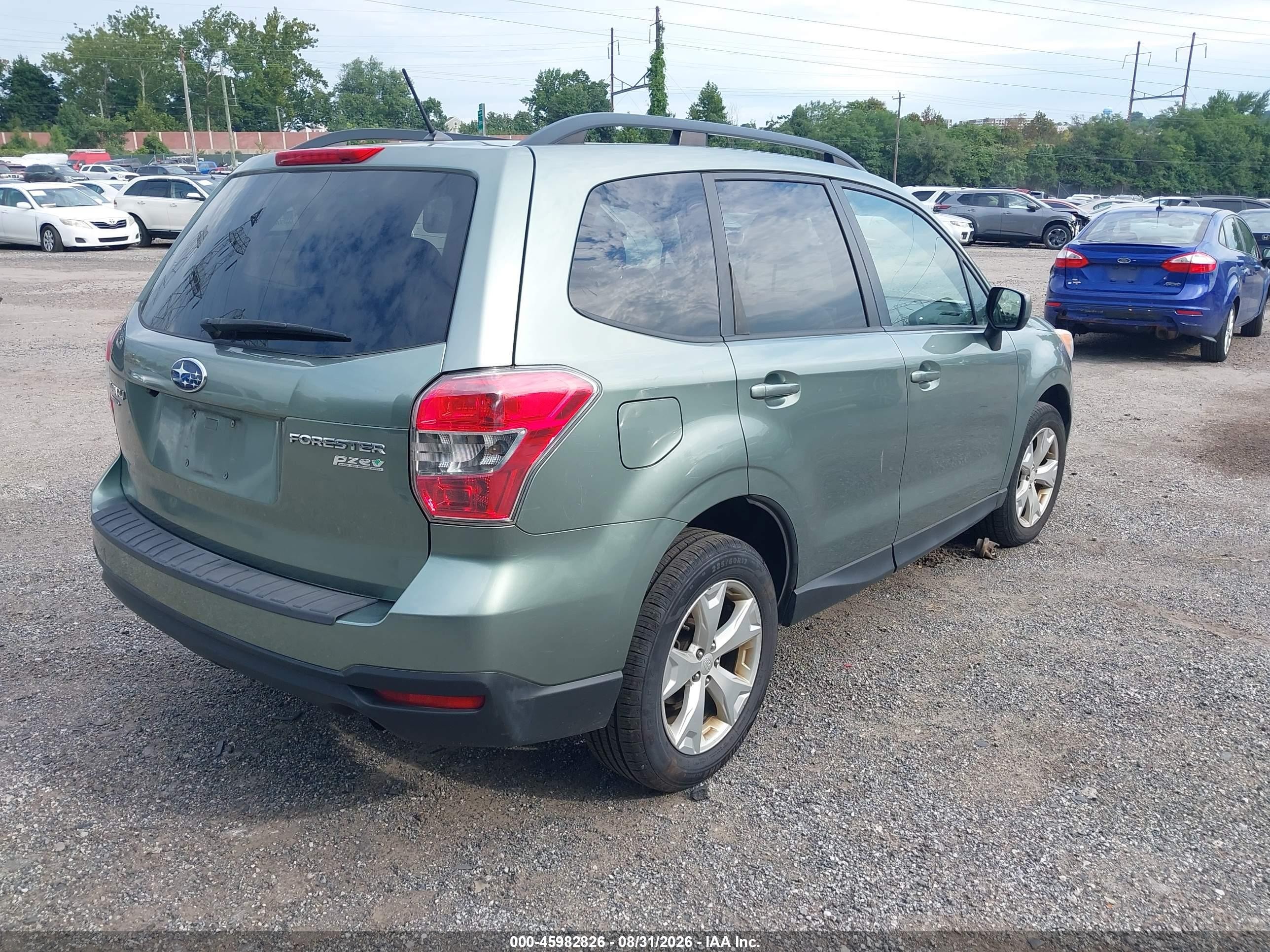 2014 Subaru Forester 2.5i Premium Green vin: JF2SJAEC3EH472475