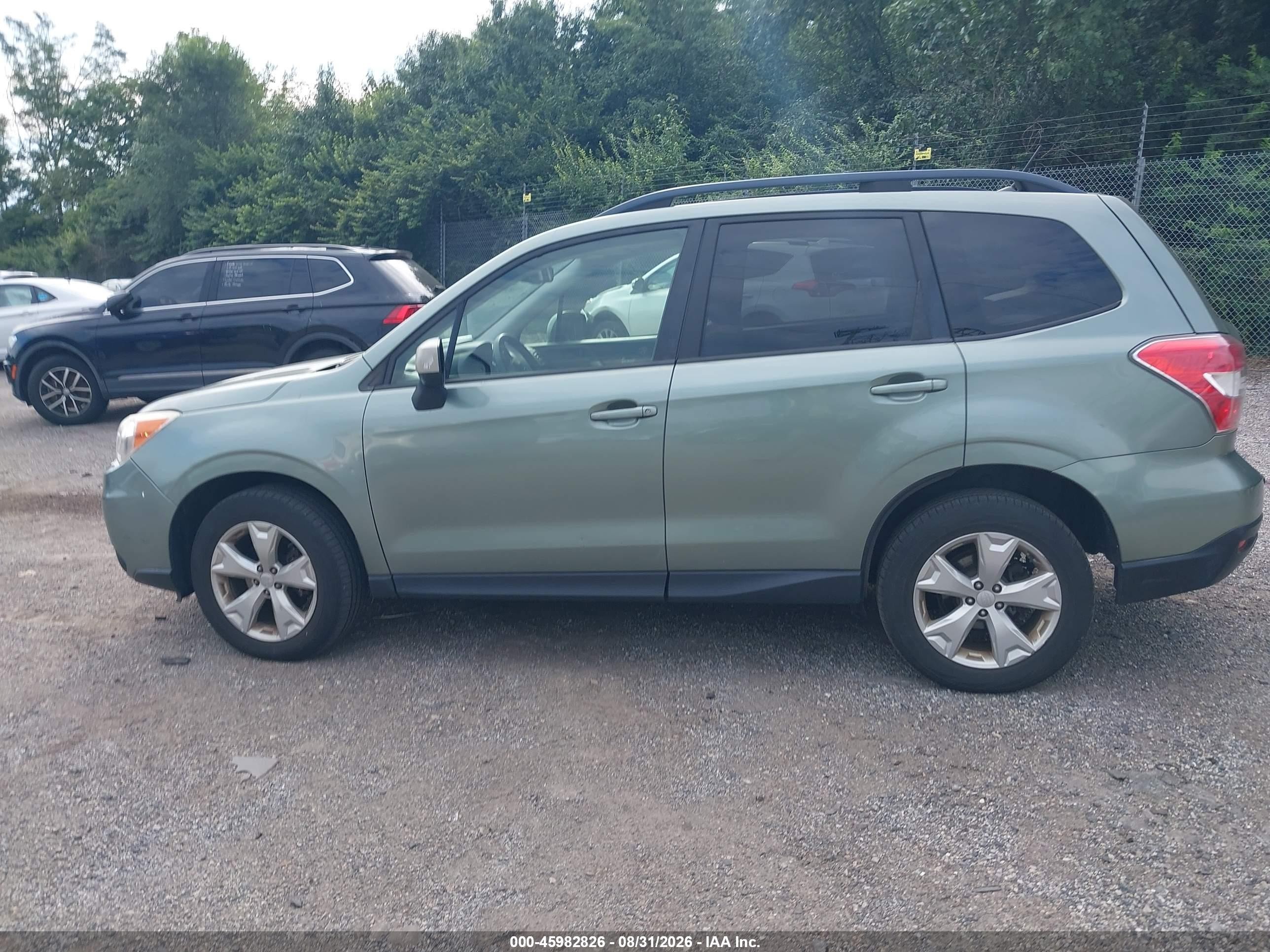 2014 Subaru Forester 2.5i Premium Green vin: JF2SJAEC3EH472475