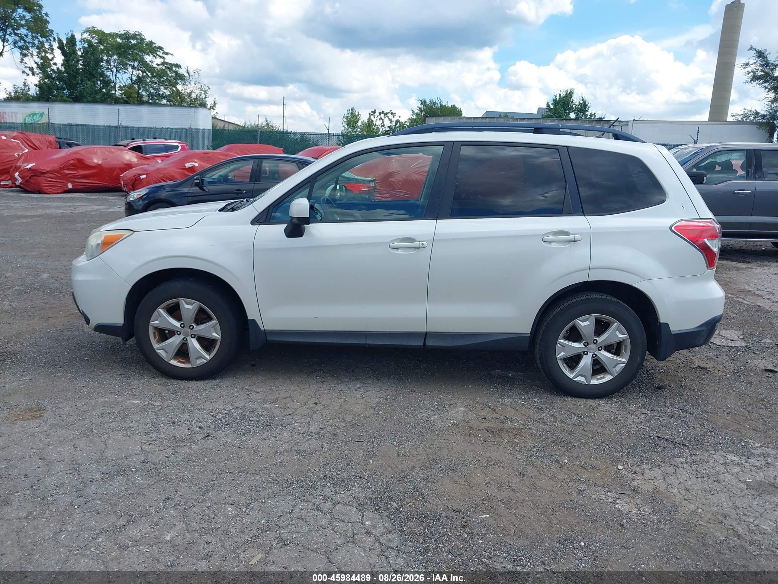 2014 Subaru Forester 2.5i Premium White vin: JF2SJAEC3EH481628