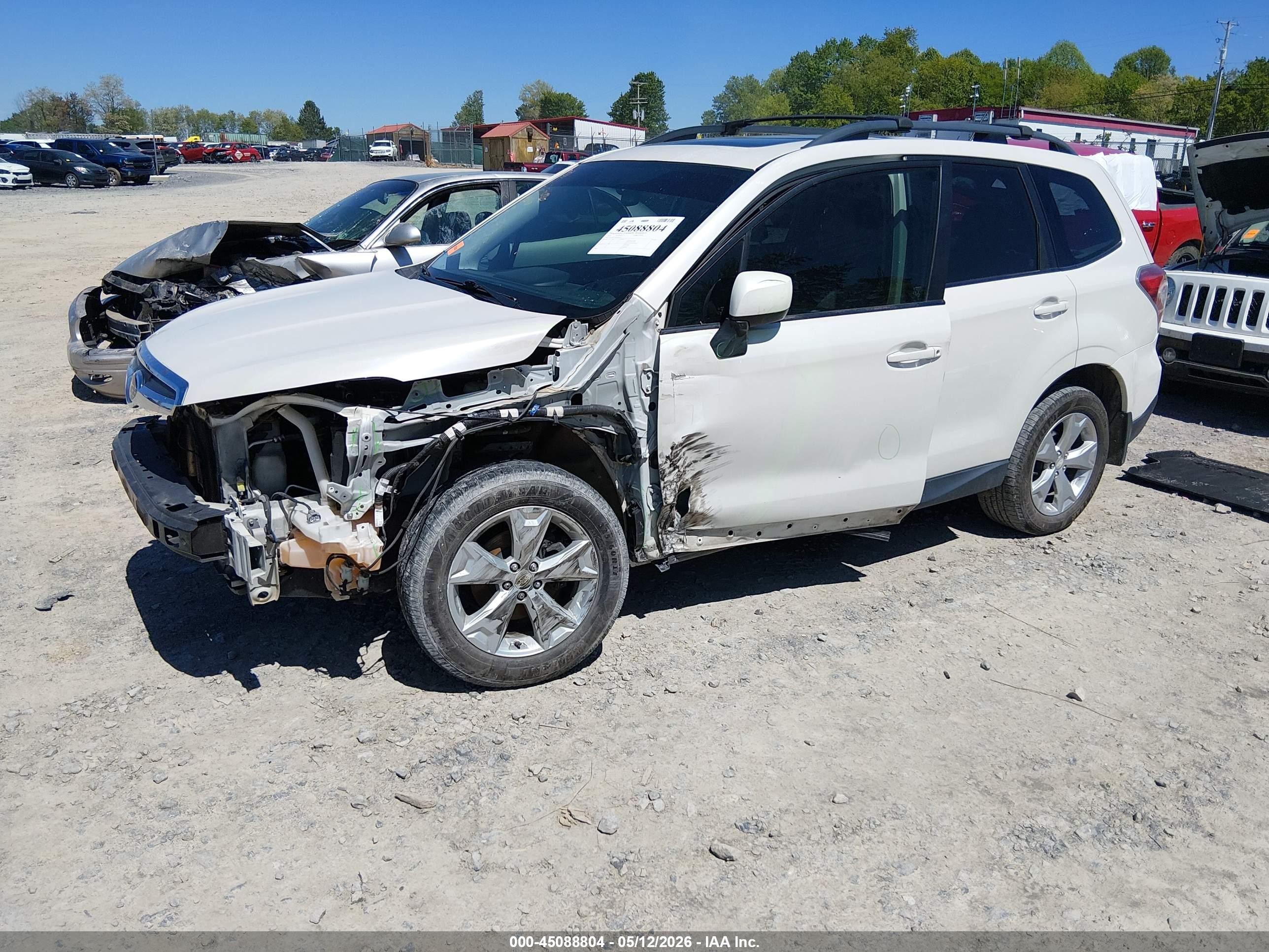 2014 Subaru Forester 2.5i Premium White vin: JF2SJAEC3EH485369