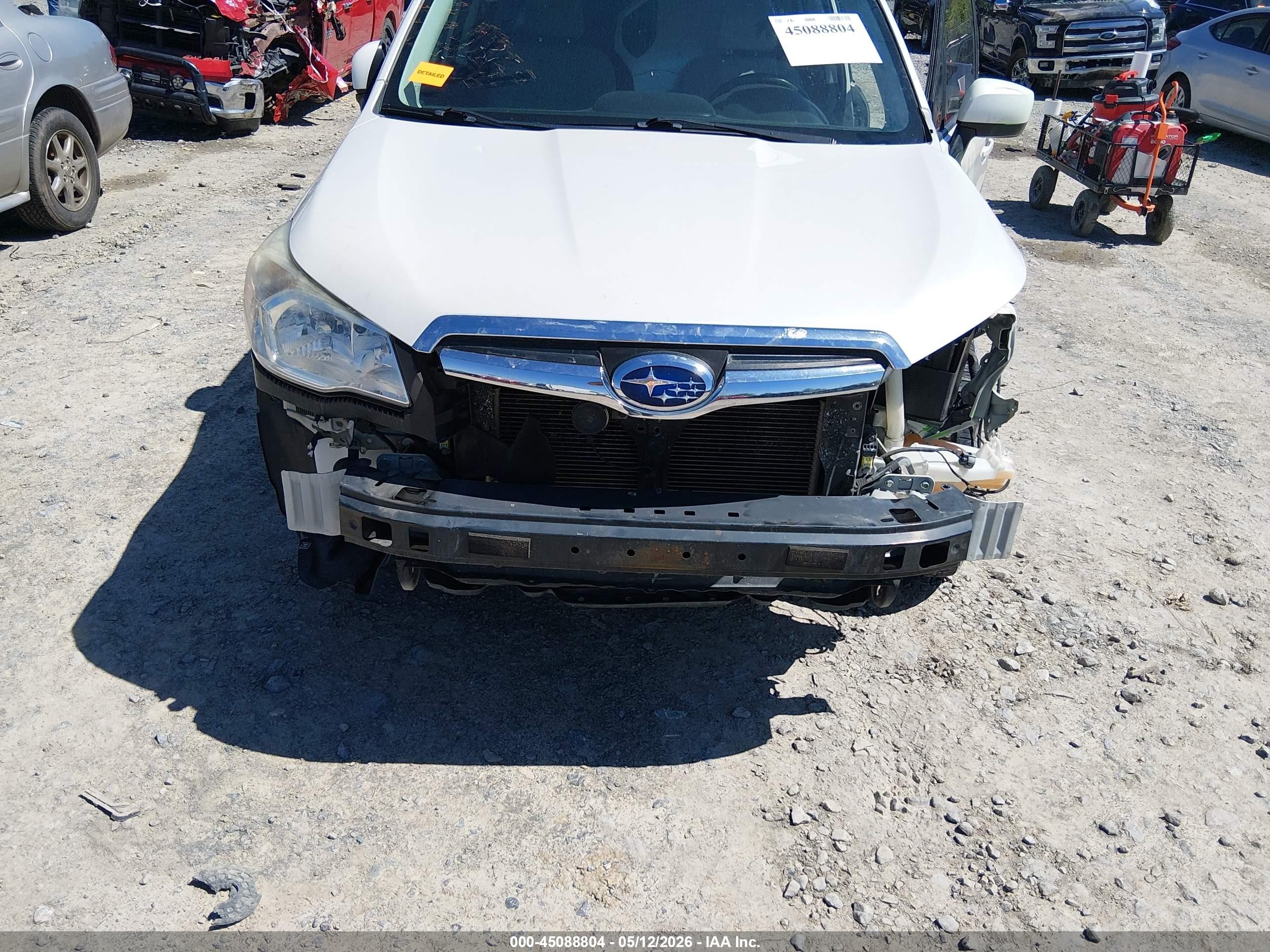 2014 Subaru Forester 2.5i Premium White vin: JF2SJAEC3EH485369