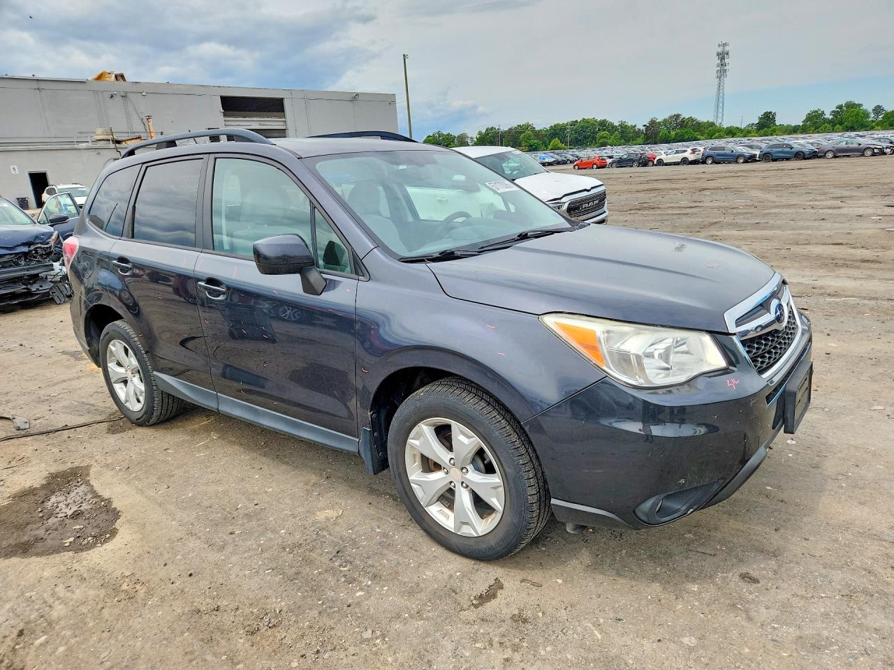 2014 Subaru Forester 2.5i Premium Серый vin: JF2SJAEC3EH505538