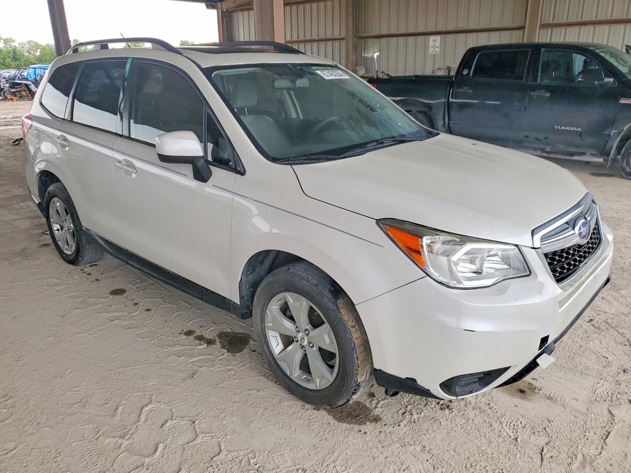 2014 Subaru Forester 2.5i Premium White vin: JF2SJAEC3EH530780