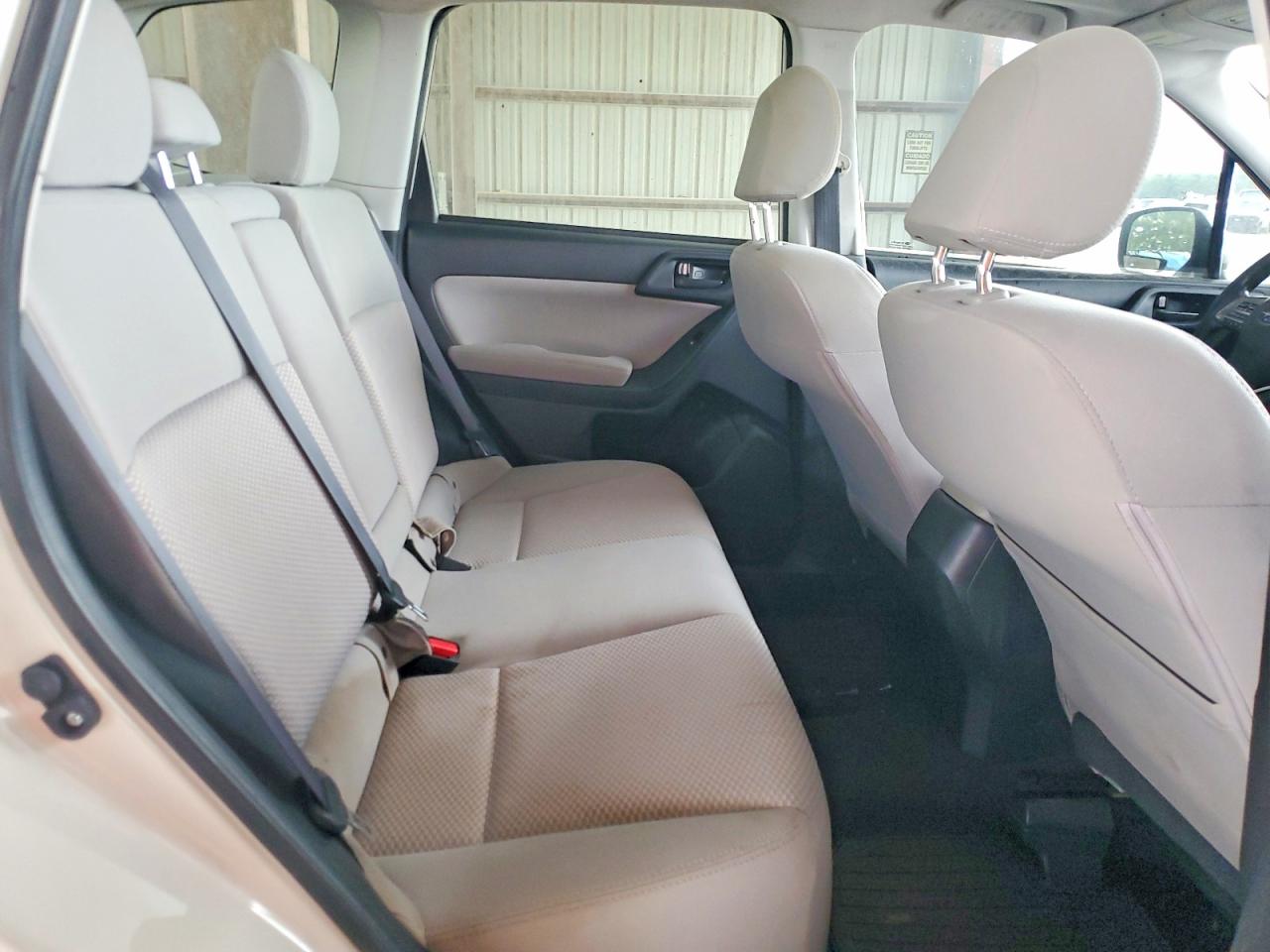 2014 Subaru Forester 2.5i Premium White vin: JF2SJAEC3EH530780