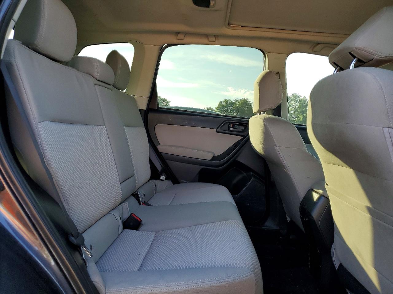 2014 Subaru Forester 2.5i Premium Серый vin: JF2SJAEC3EH549197
