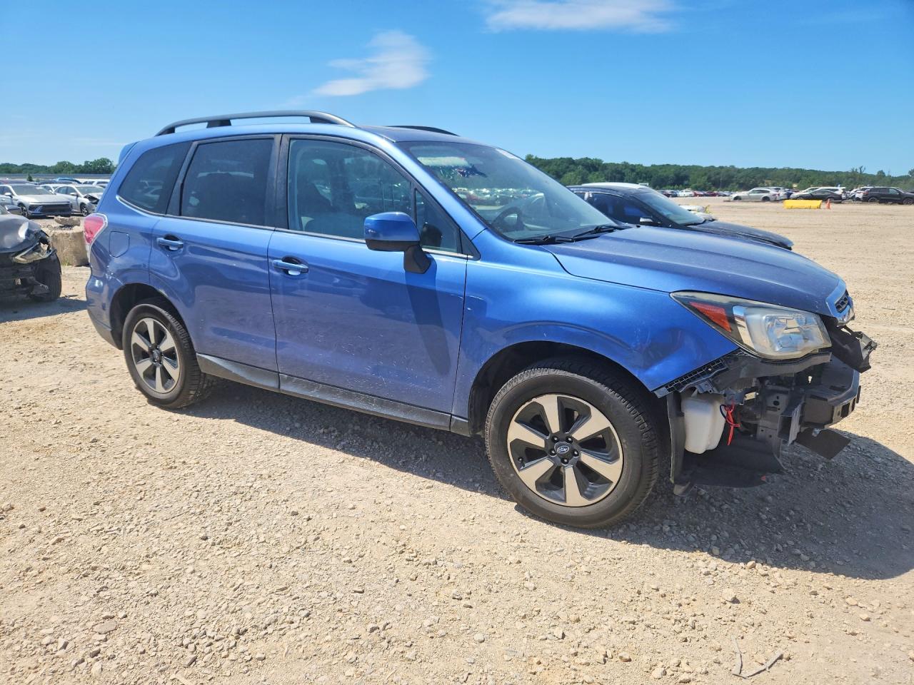 2017 Subaru Forester 2.5i Premium Blue vin: JF2SJAEC3HH412149