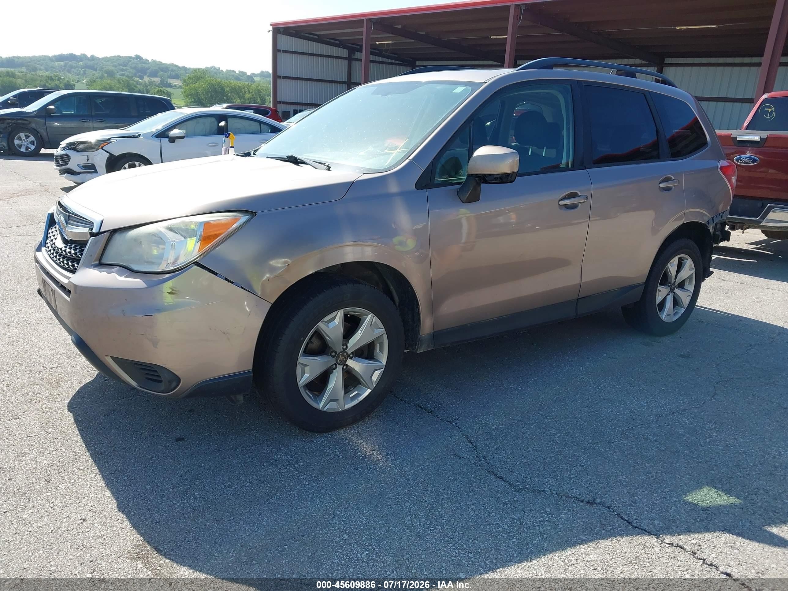 2014 Subaru Forester 2.5i Premium Tan vin: JF2SJAEC4EH429280