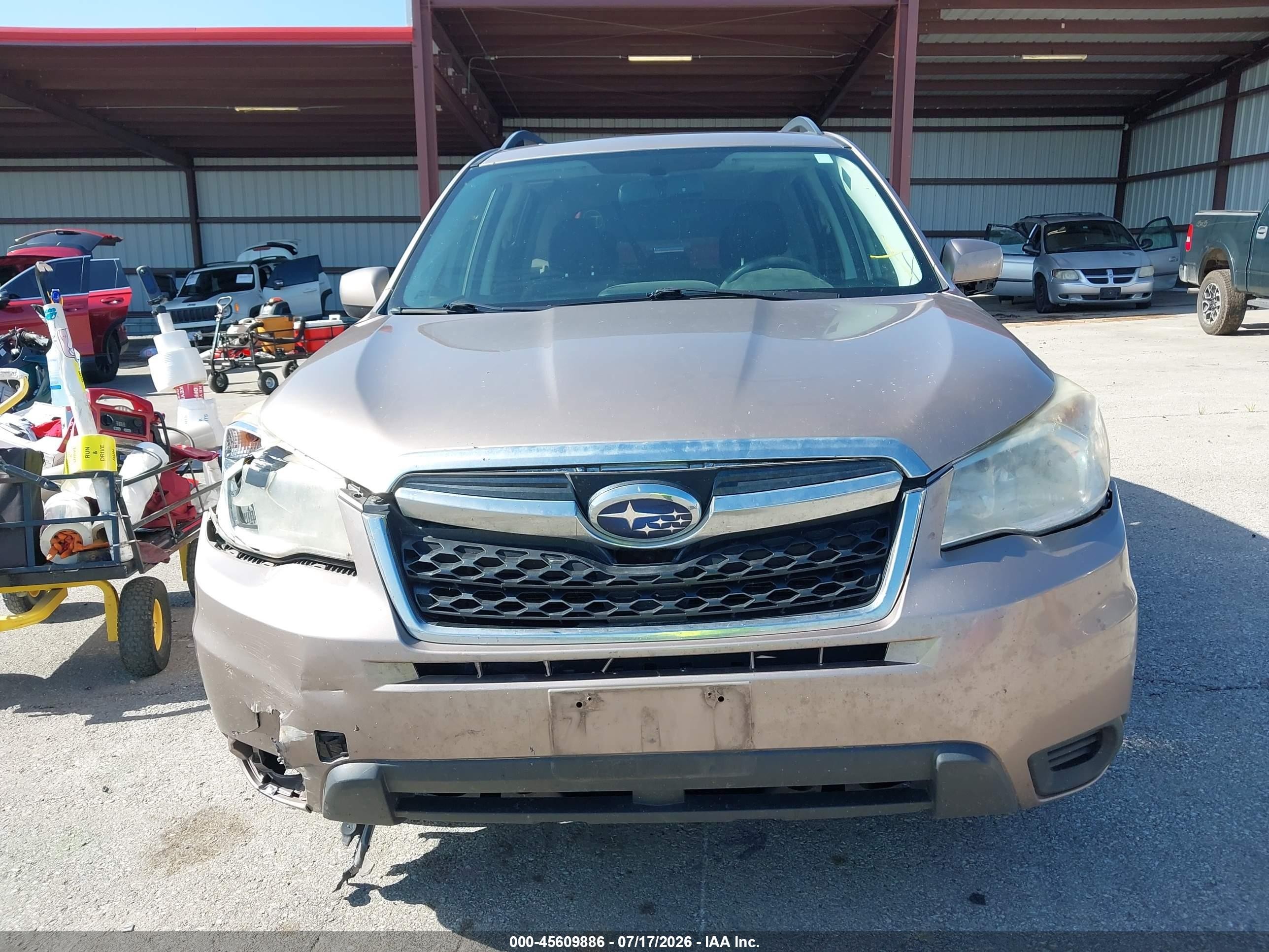 2014 Subaru Forester 2.5i Premium Tan vin: JF2SJAEC4EH429280