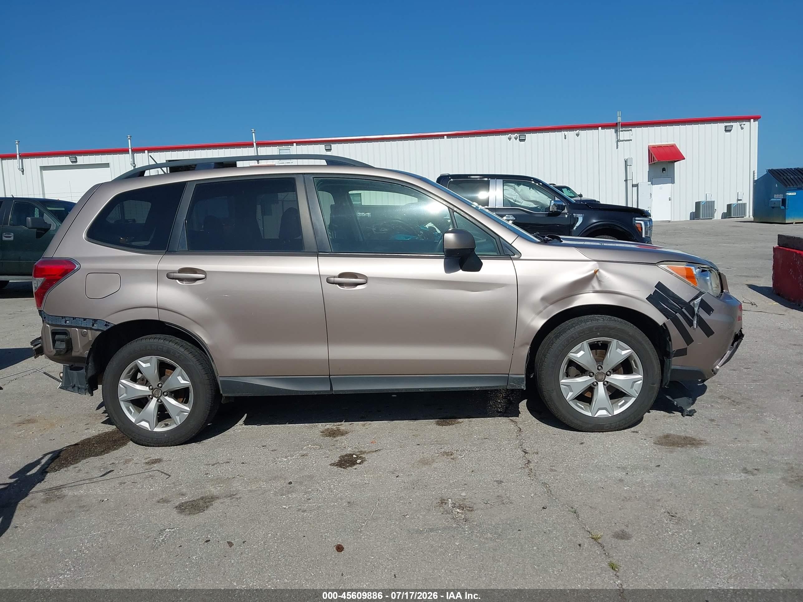 2014 Subaru Forester 2.5i Premium Tan vin: JF2SJAEC4EH429280