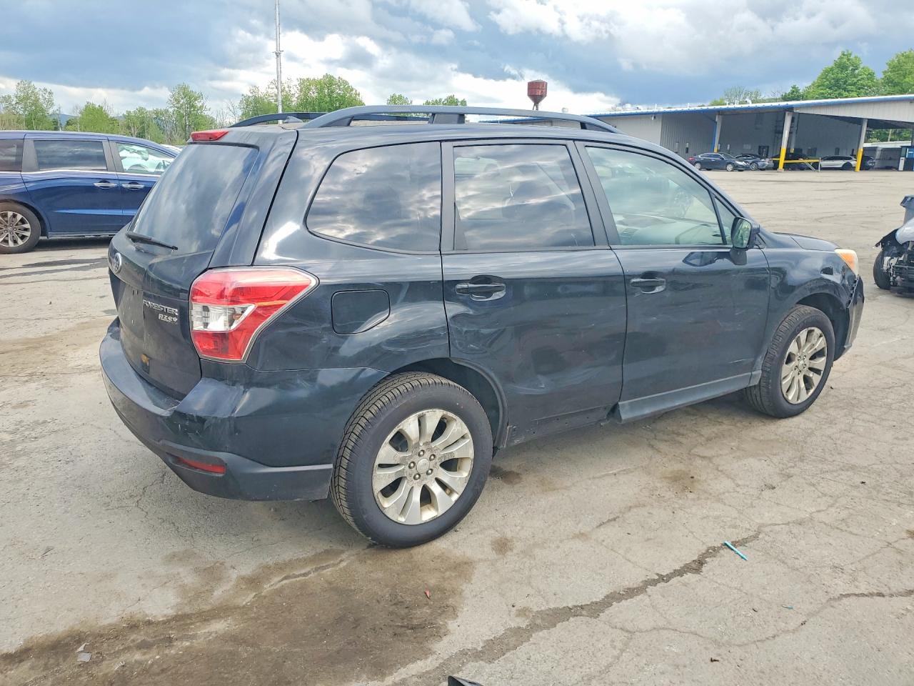 2014 Subaru Forester 2.5i Premium Black vin: JF2SJAEC4EH433734