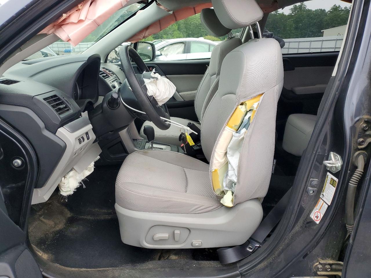 2014 Subaru Forester 2.5i Premium Серый vin: JF2SJAEC4EH472372