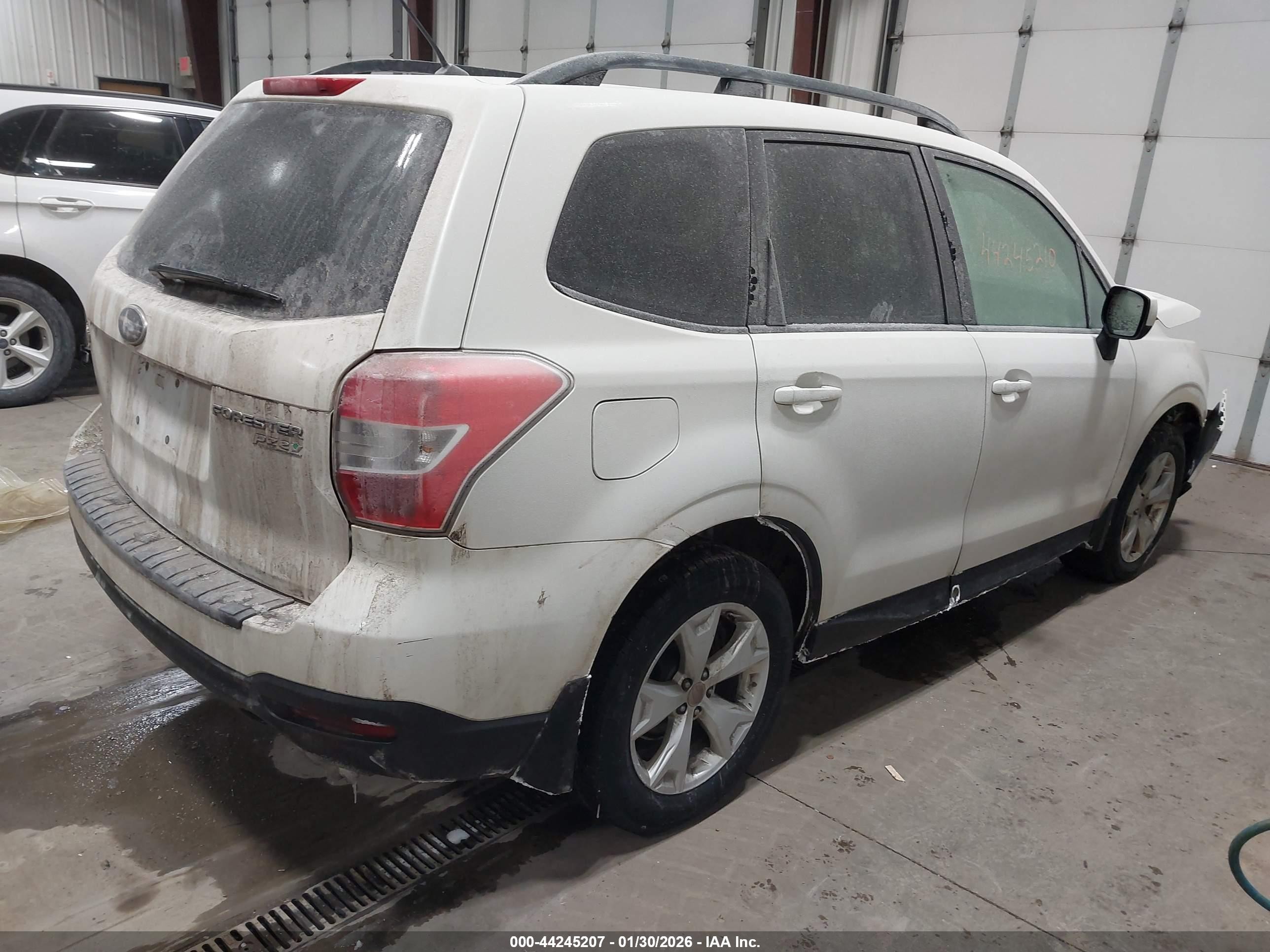 2014 Subaru Forester 2.5i Premium White vin: JF2SJAEC4EH495974