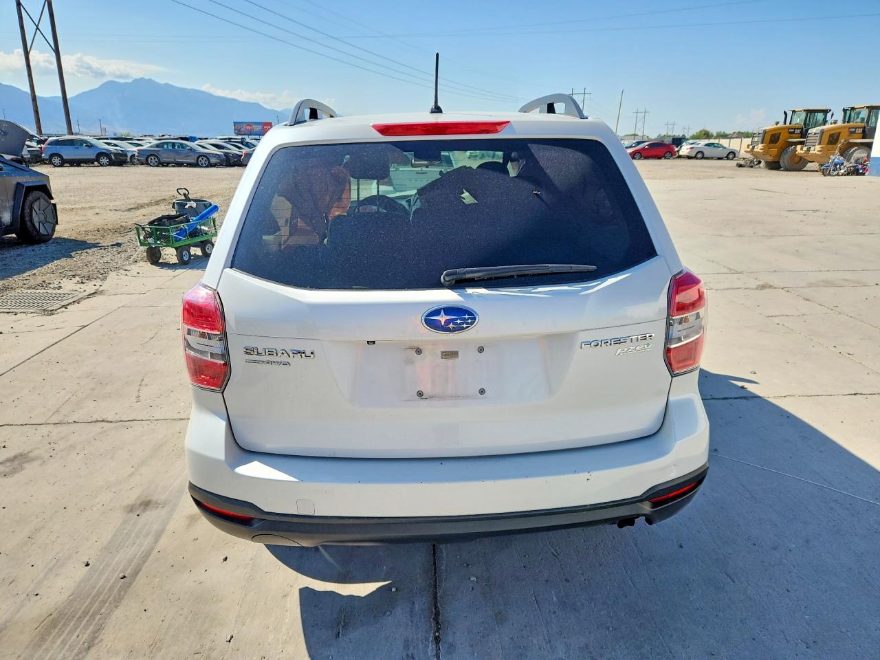 2014 Subaru Forester 2.5i Premium Белый vin: JF2SJAEC4EH516421