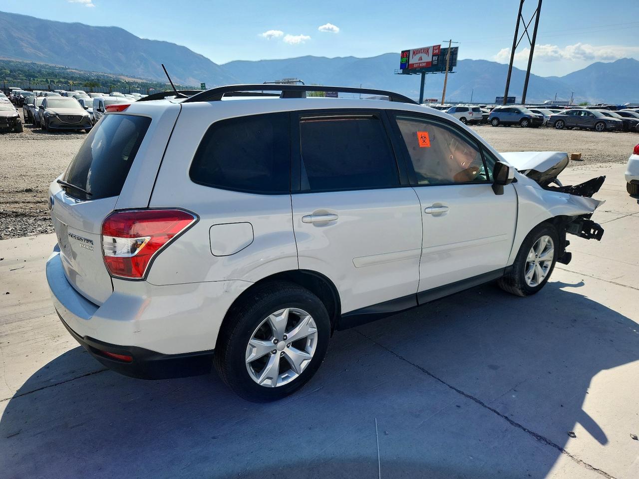 2014 Subaru Forester 2.5i Premium Белый vin: JF2SJAEC4EH516421