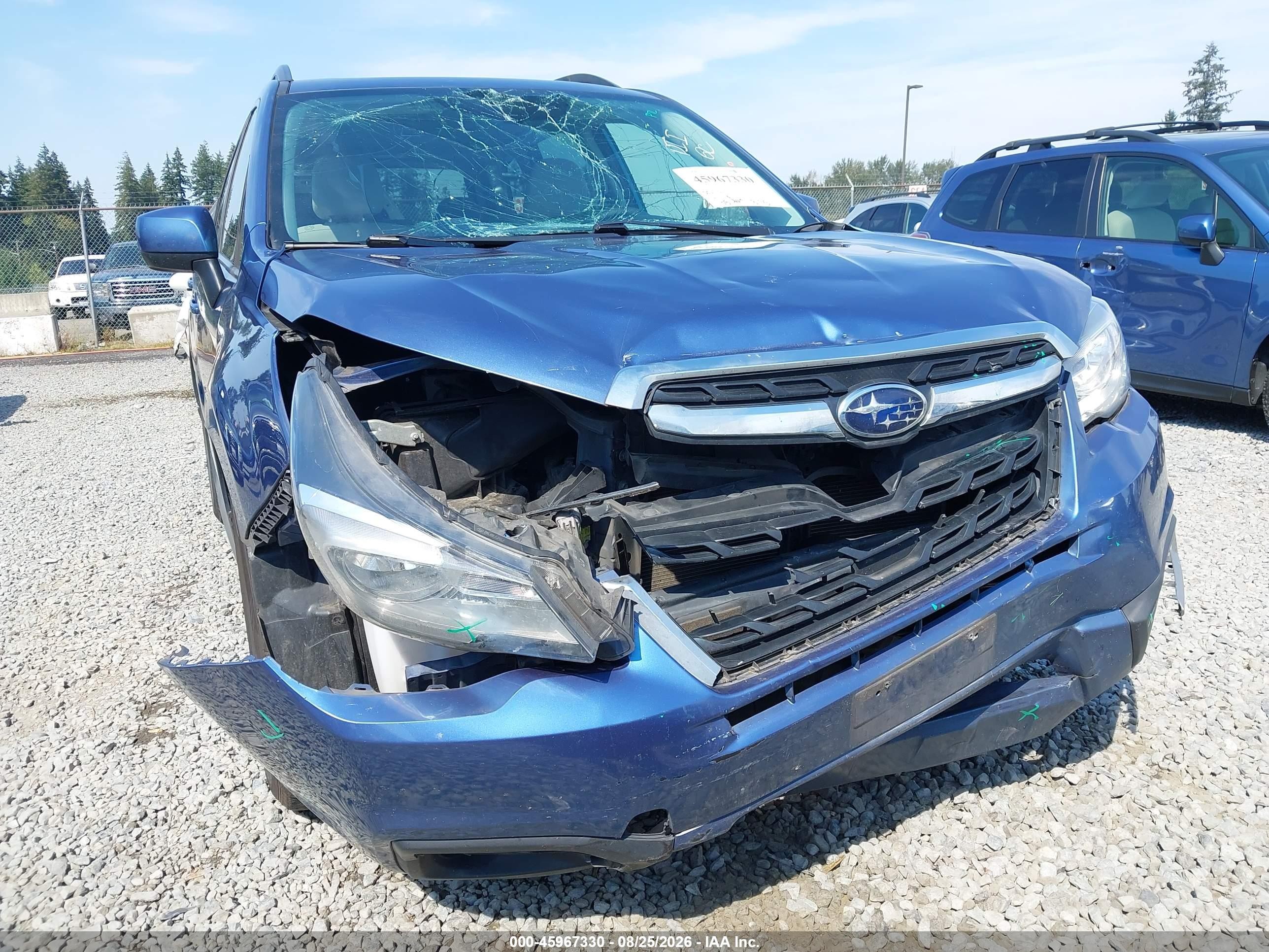 2018 Subaru Forester 2.5i Premium Blue vin: JF2SJAEC4JH402154