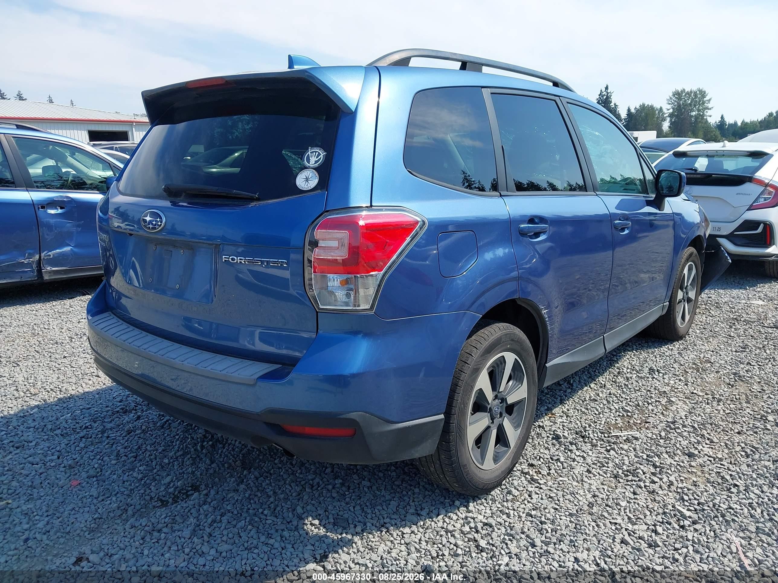 2018 Subaru Forester 2.5i Premium Blue vin: JF2SJAEC4JH402154