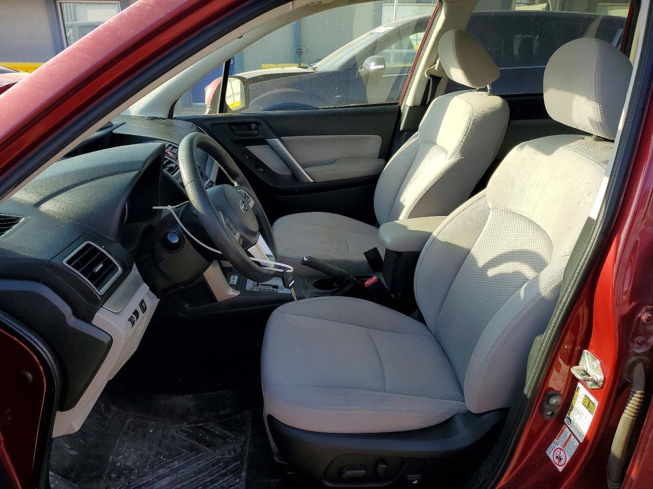 2018 Subaru Forester 2.5i Premium Burgundy vin: JF2SJAEC4JH577651